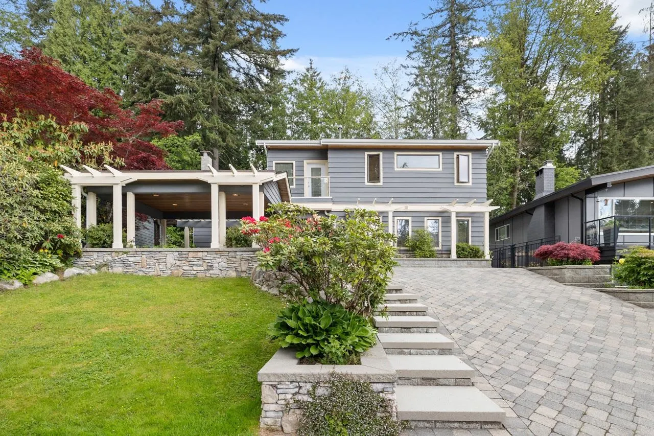 3690 Rutherford Crescent