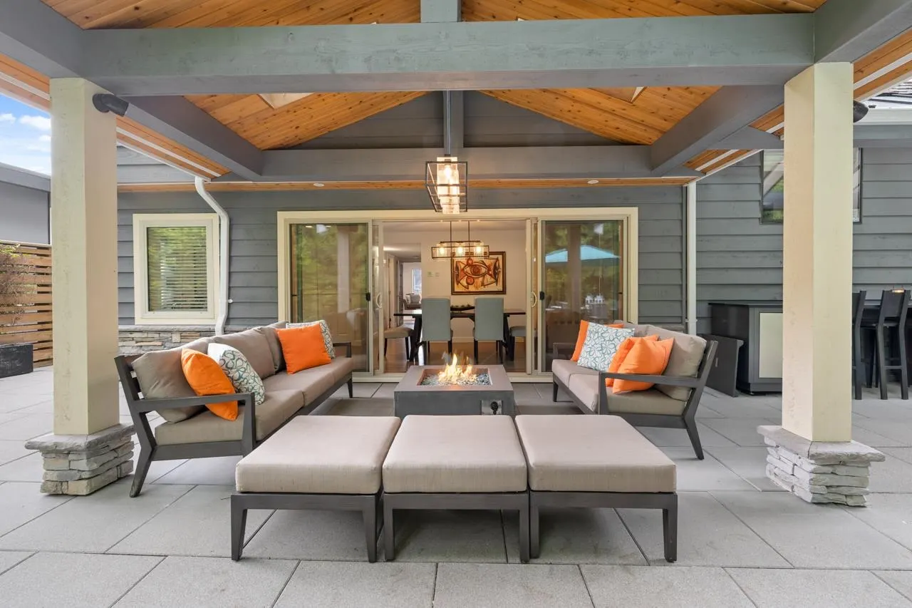 3690 Rutherford Crescent