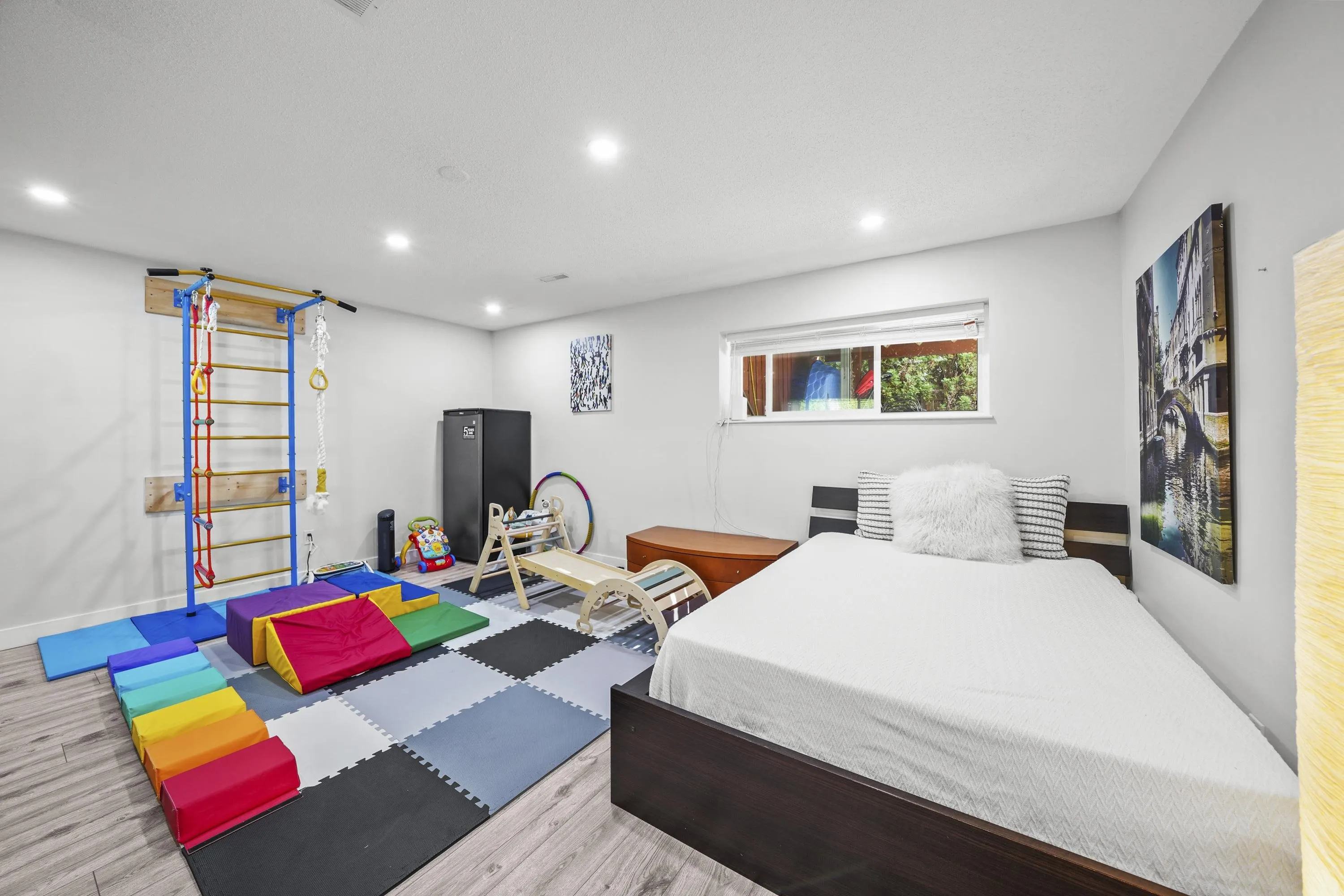 1184 Parkland Drive