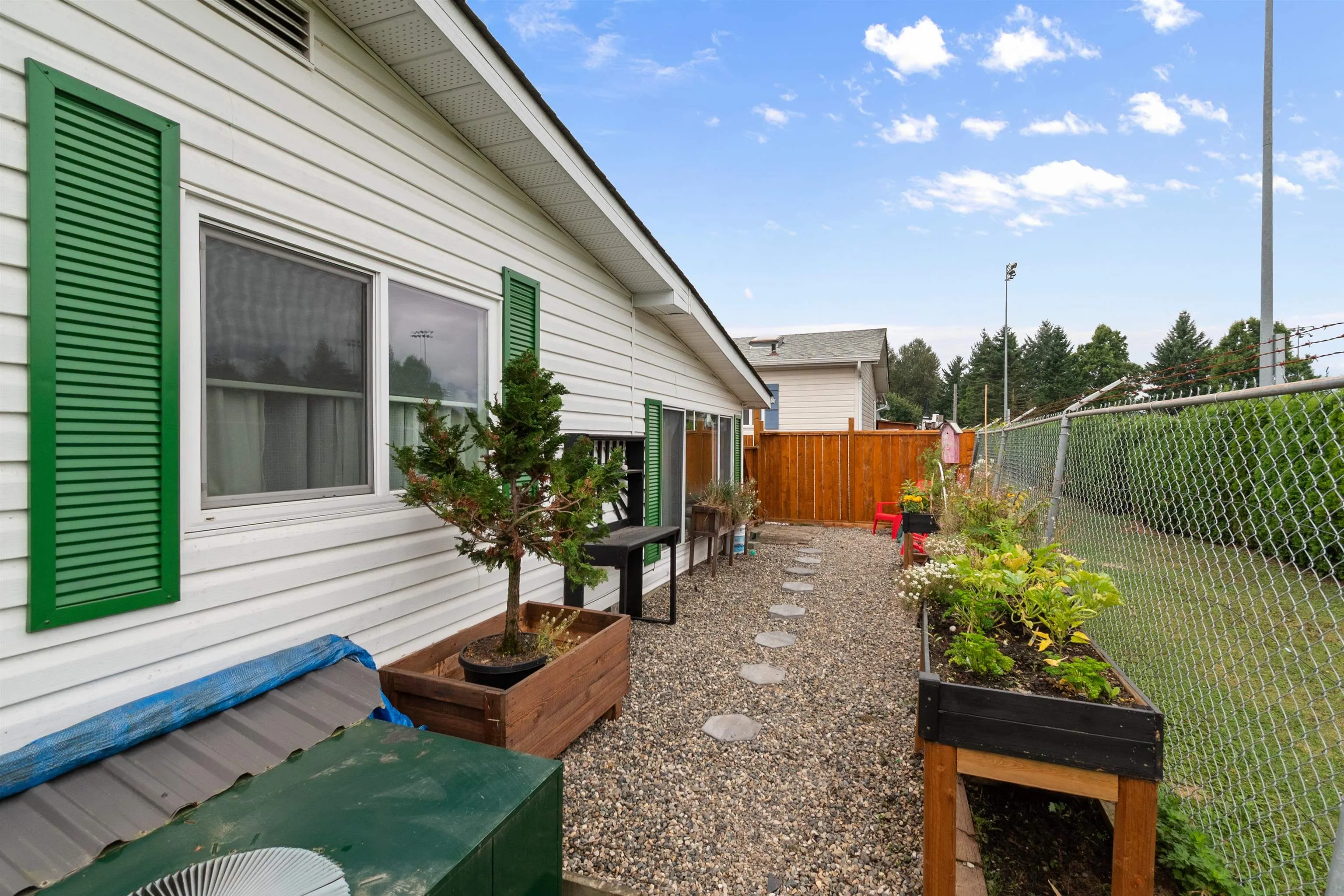 9 9055 Ashwell Road