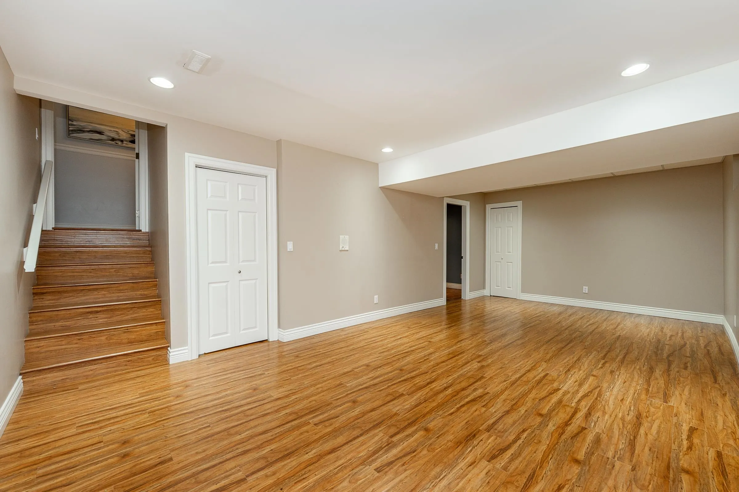 4 181 Ravine Drive