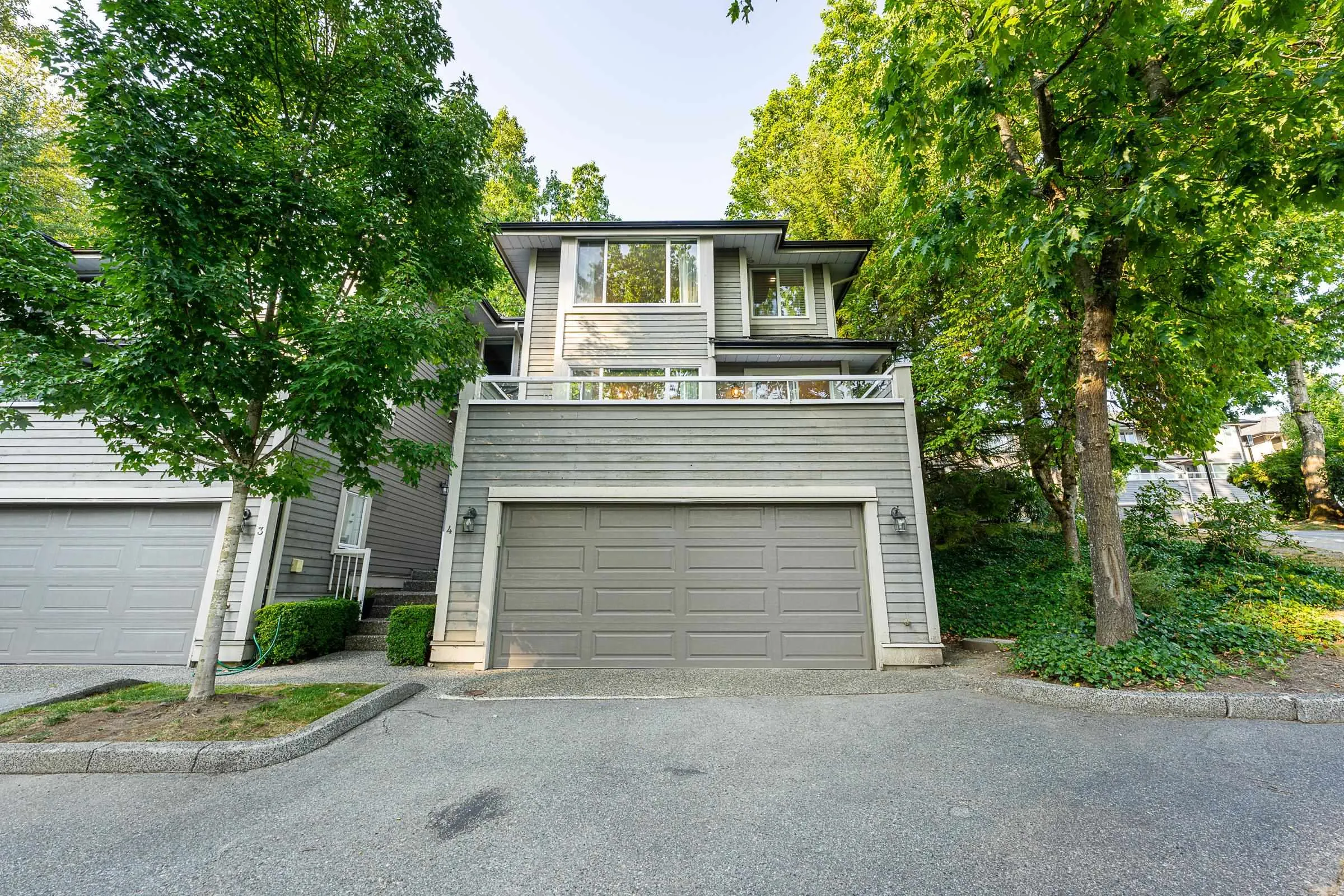 4 181 Ravine Drive
