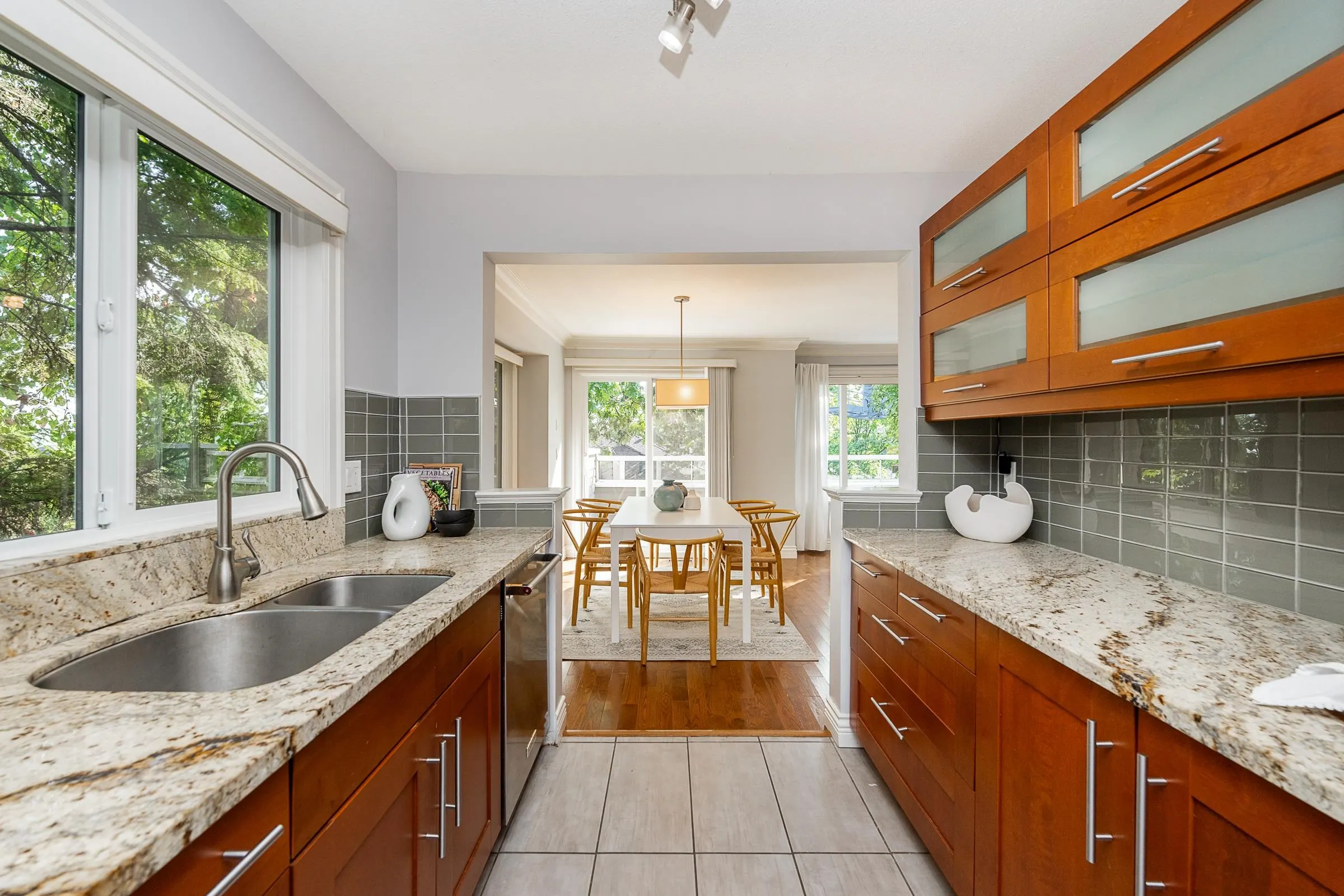 4 181 Ravine Drive