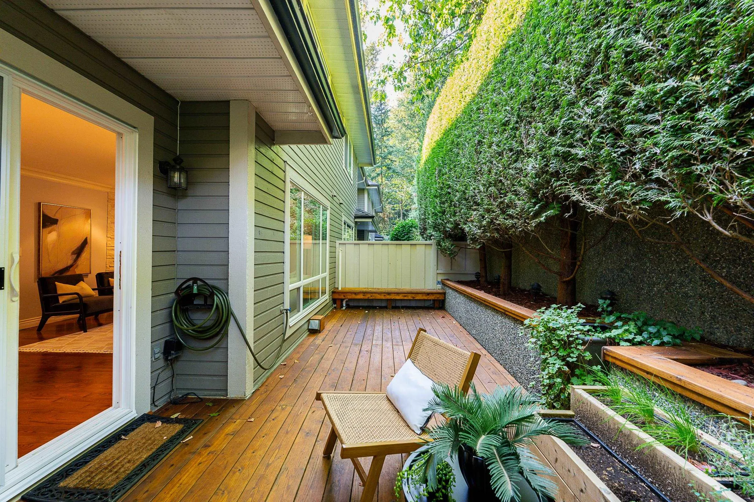 4 181 Ravine Drive