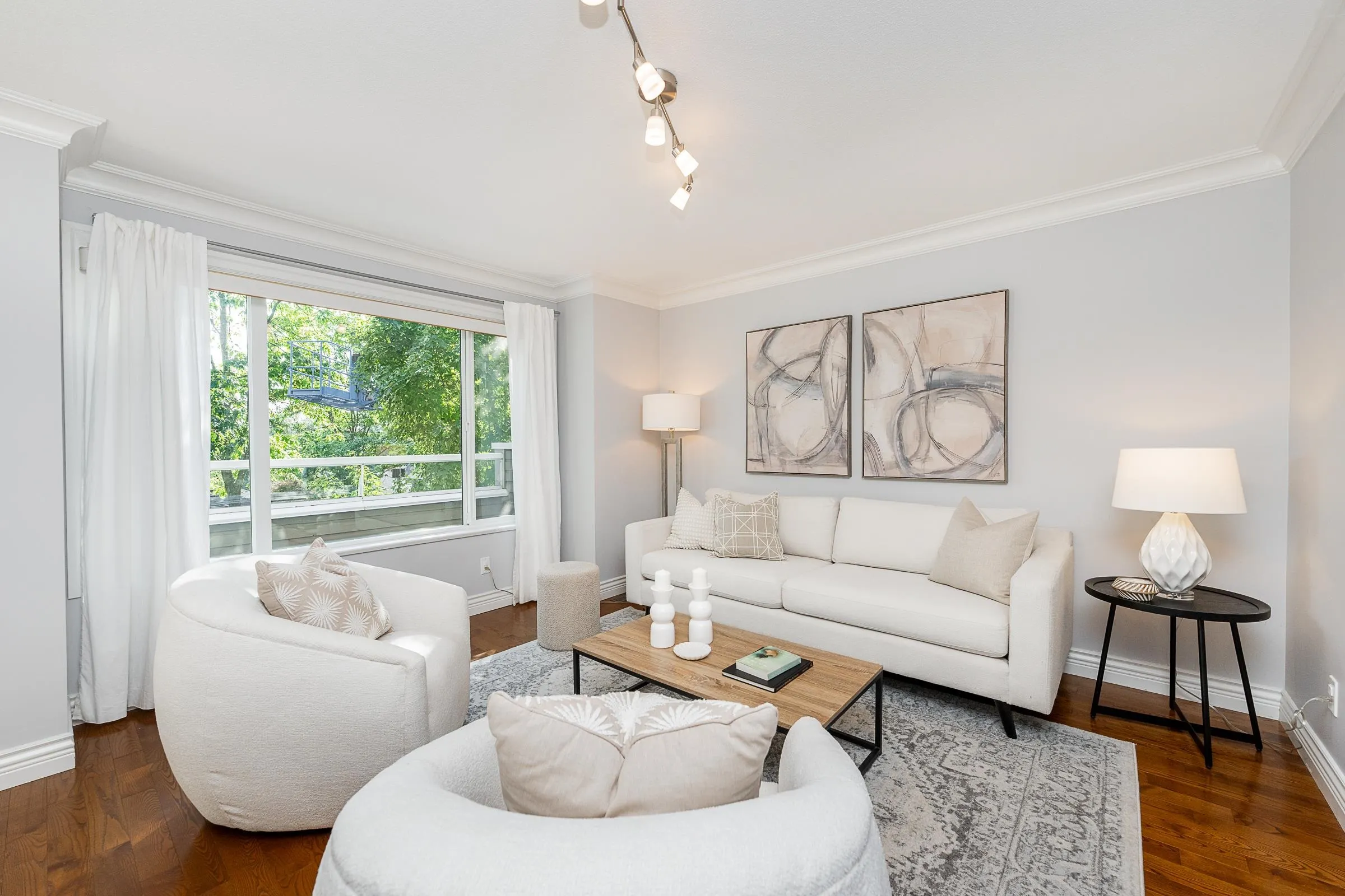 4 181 Ravine Drive