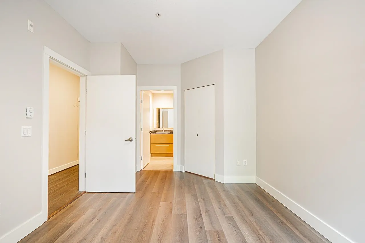 119 5928 Birney Avenue