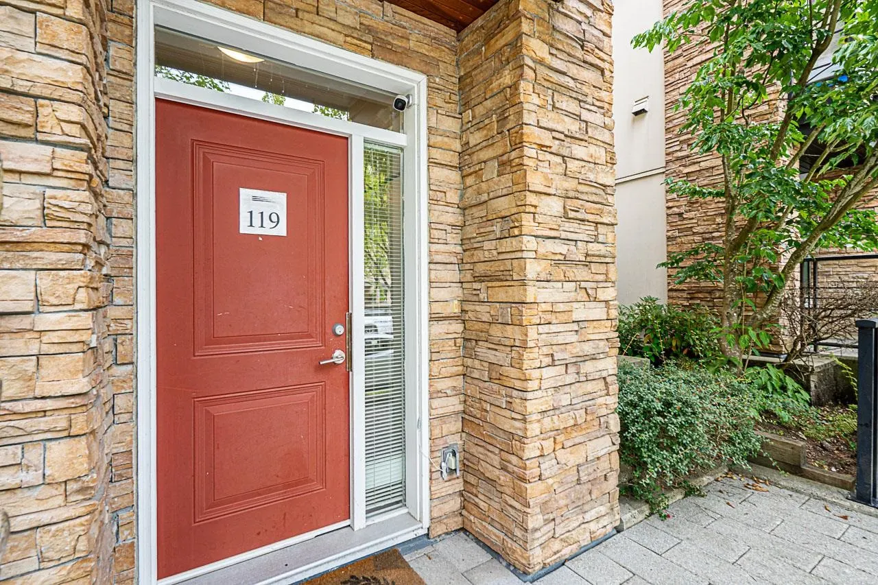 119 5928 Birney Avenue