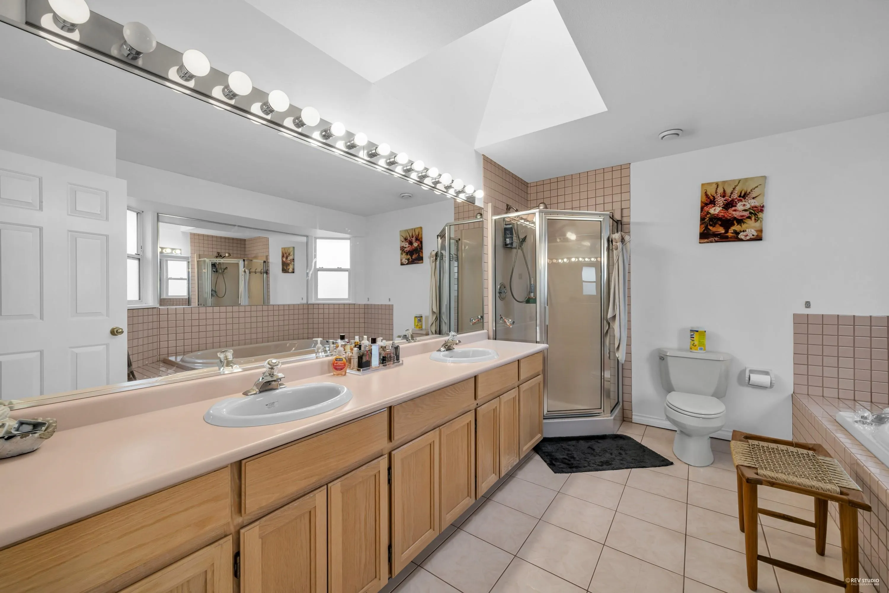 6585 Holly Park Drive