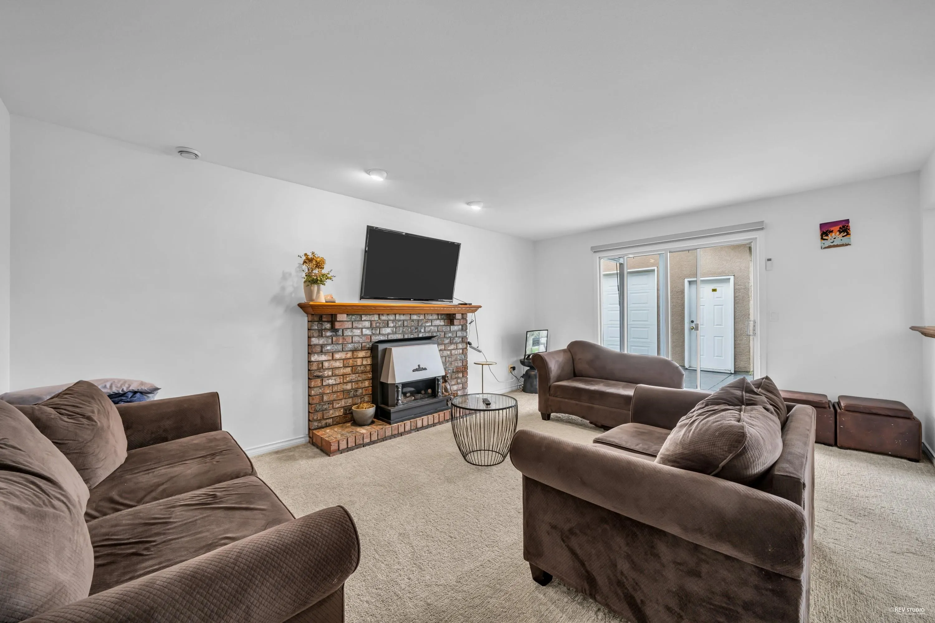 6585 Holly Park Drive