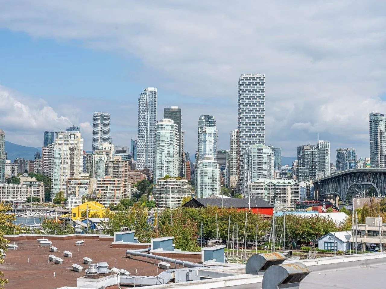 604 1508 Mariner Walk