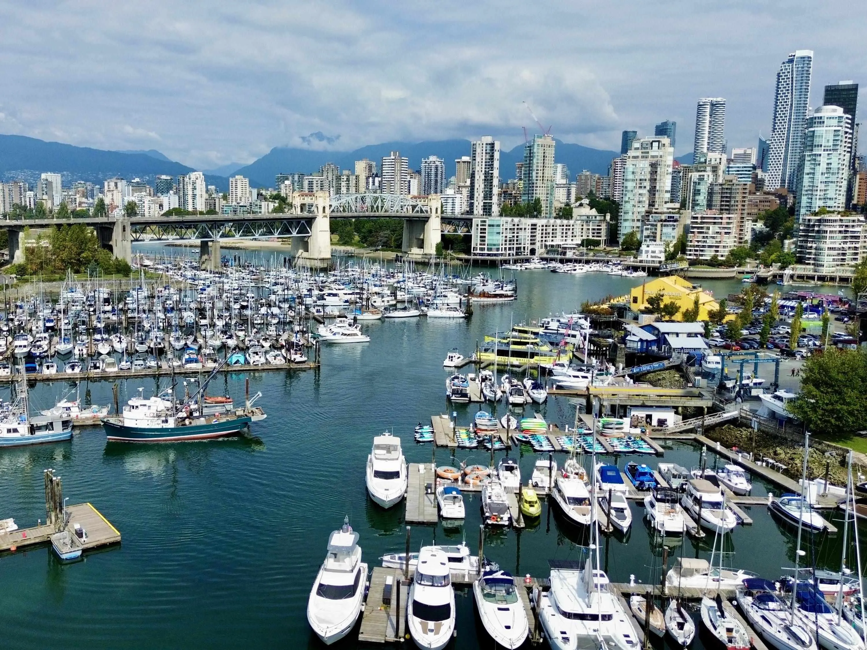 604 1508 Mariner Walk