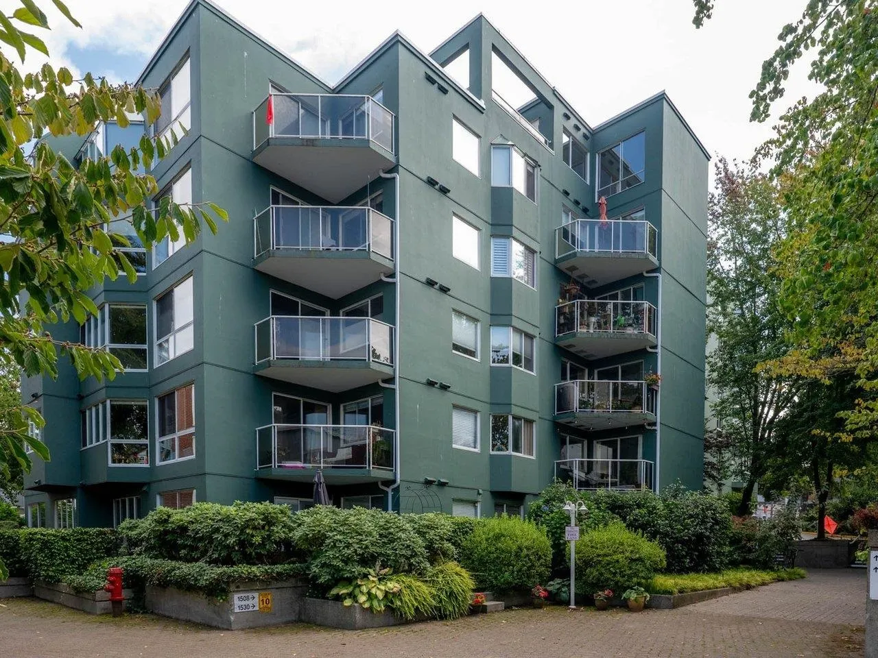 604 1508 Mariner Walk