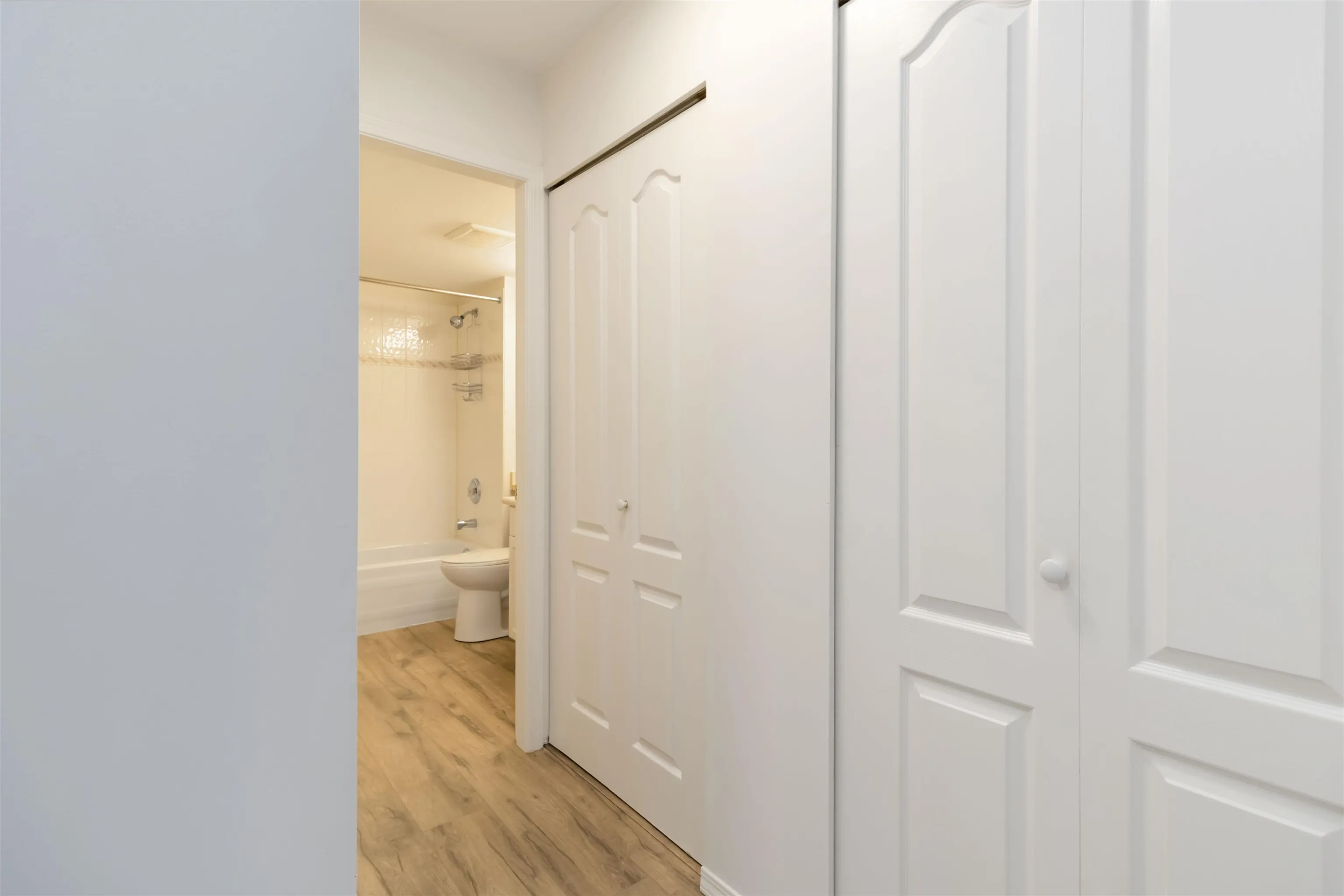 208 45520 Knight Road