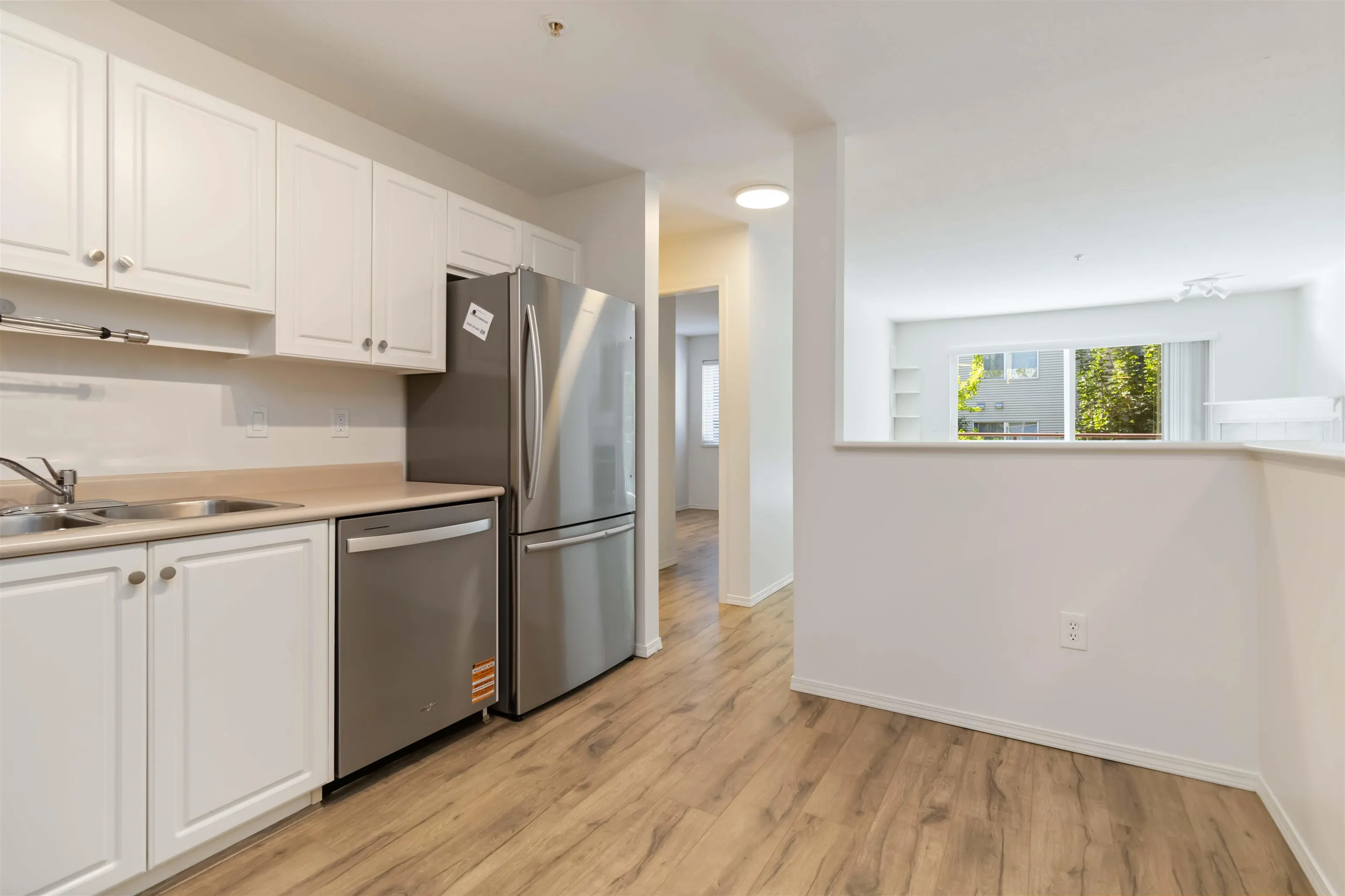 208 45520 Knight Road