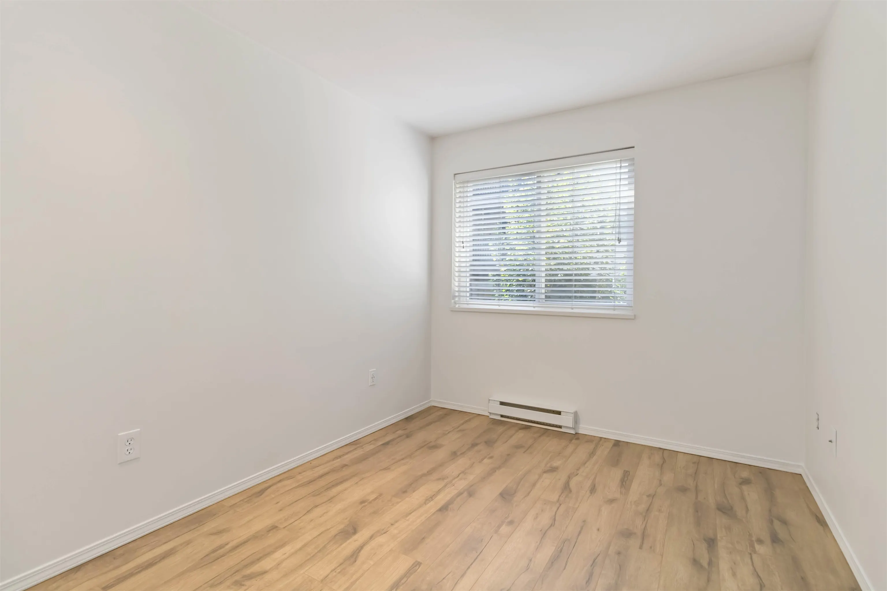 208 45520 Knight Road