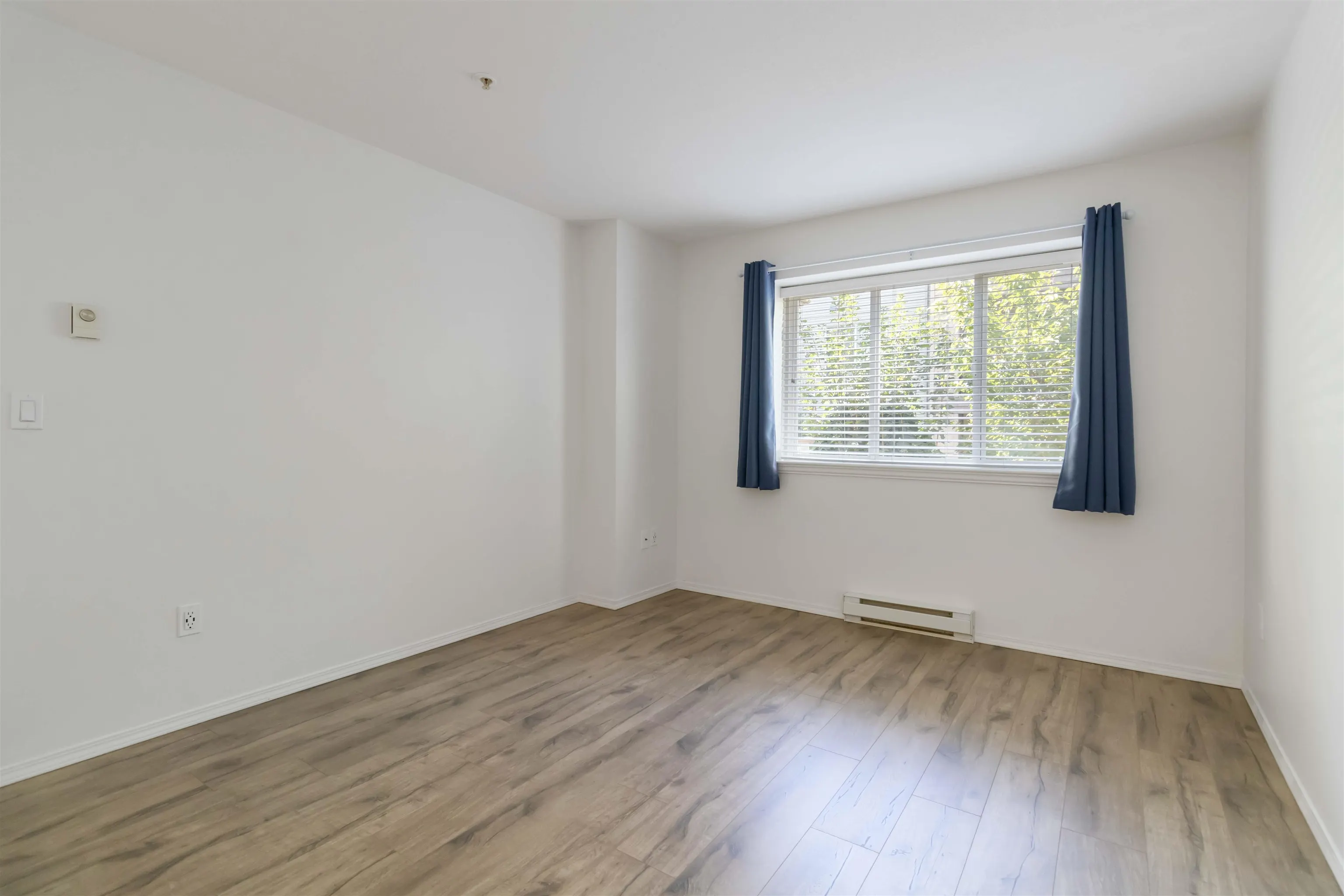 208 45520 Knight Road