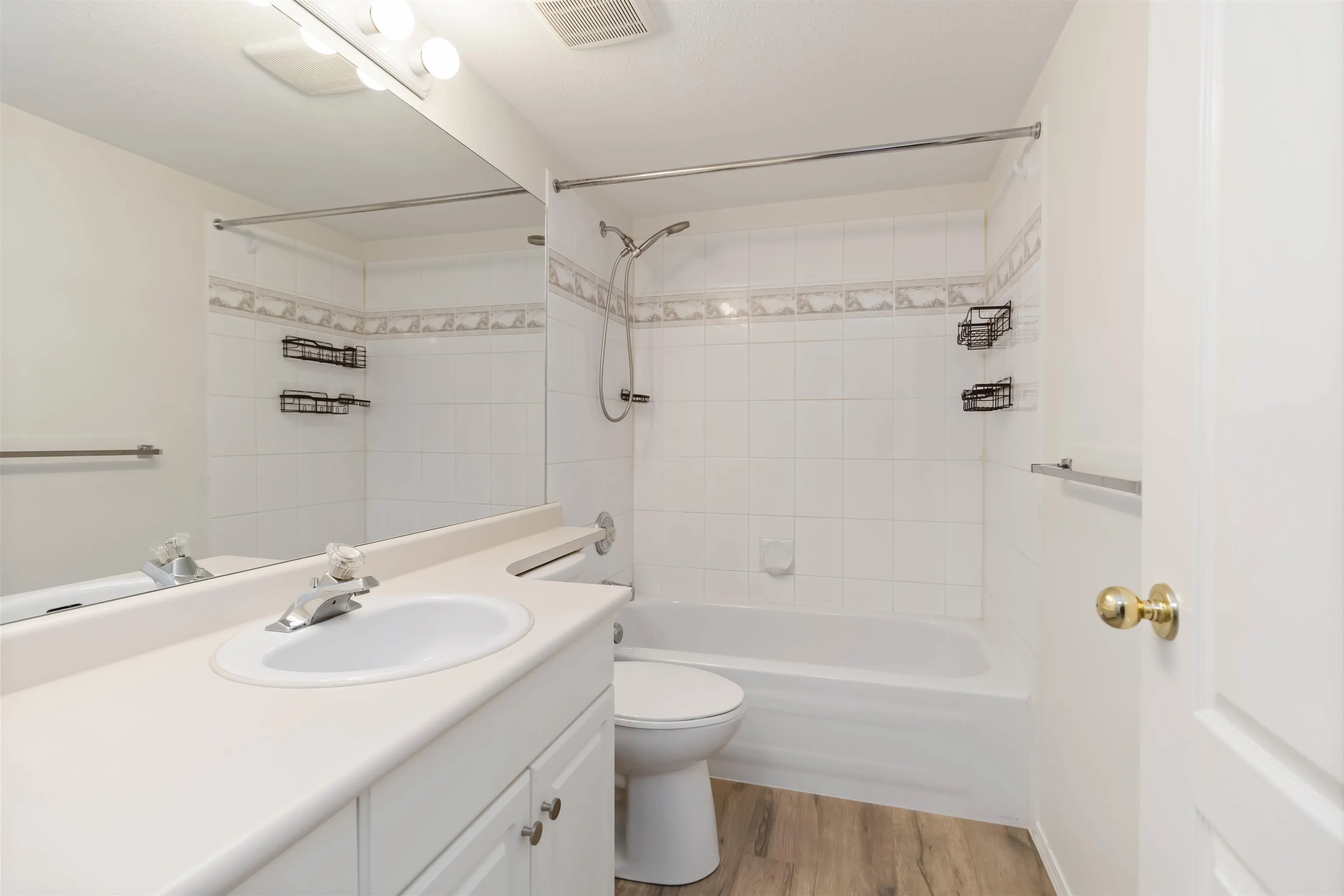 208 45520 Knight Road