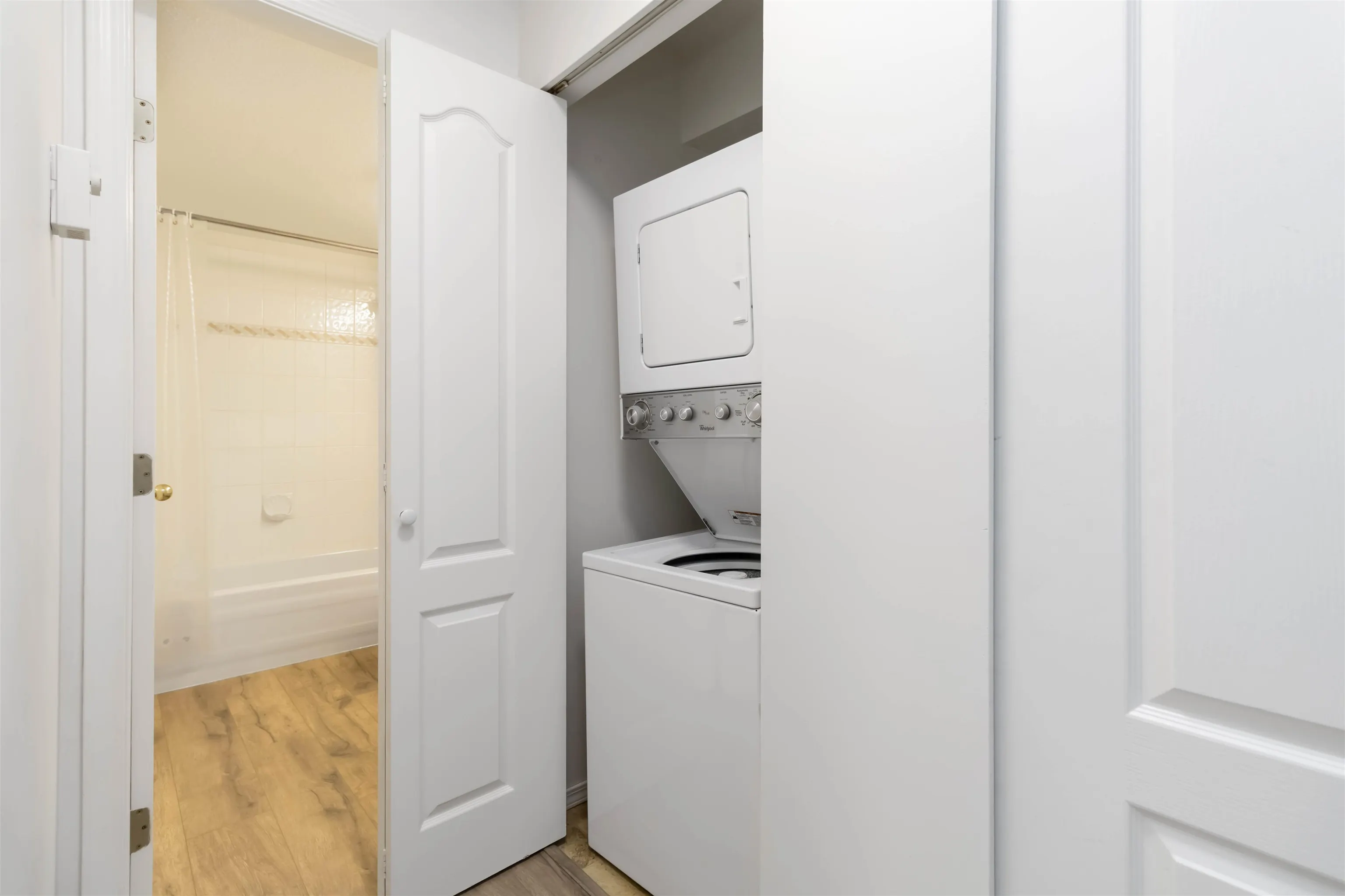 208 45520 Knight Road