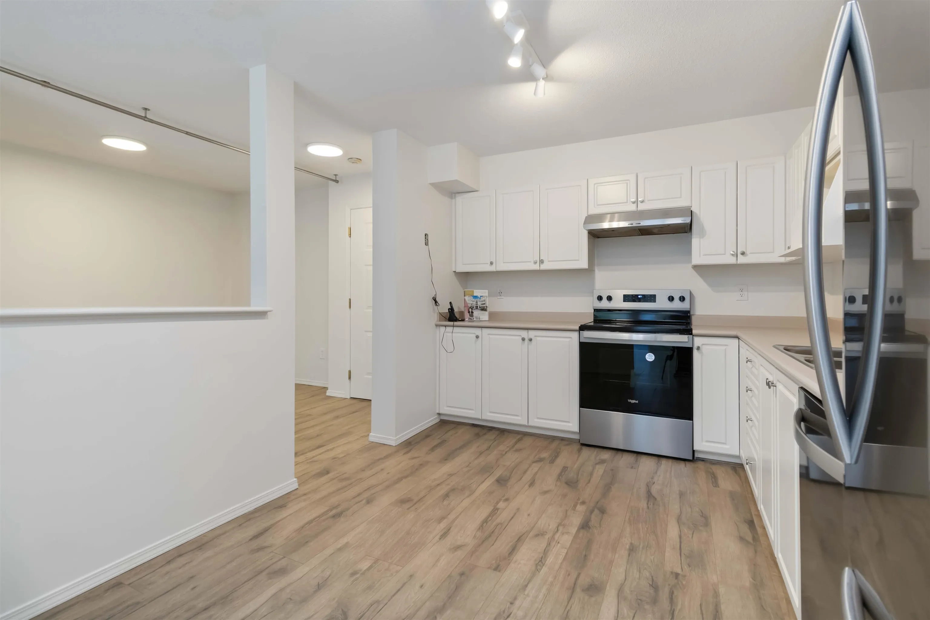 208 45520 Knight Road