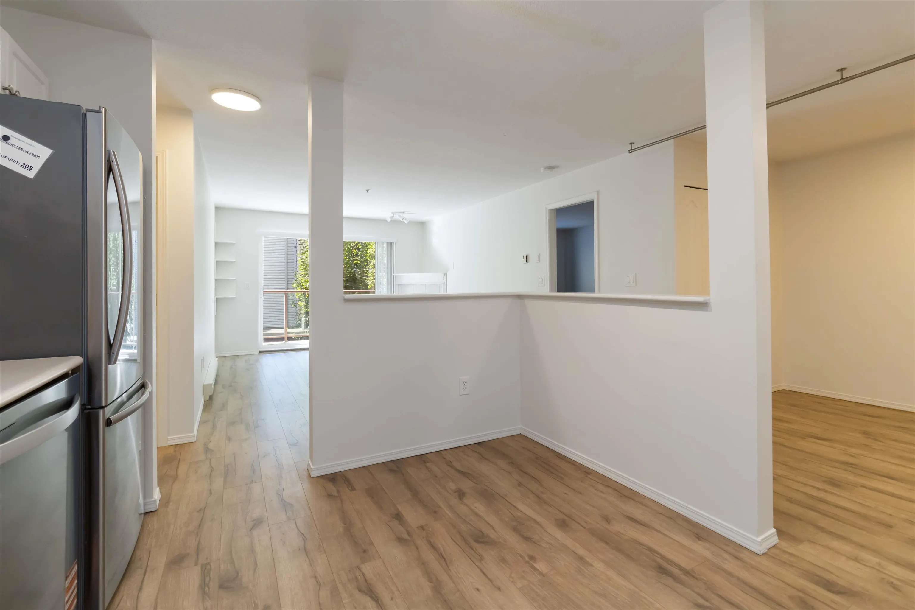 208 45520 Knight Road