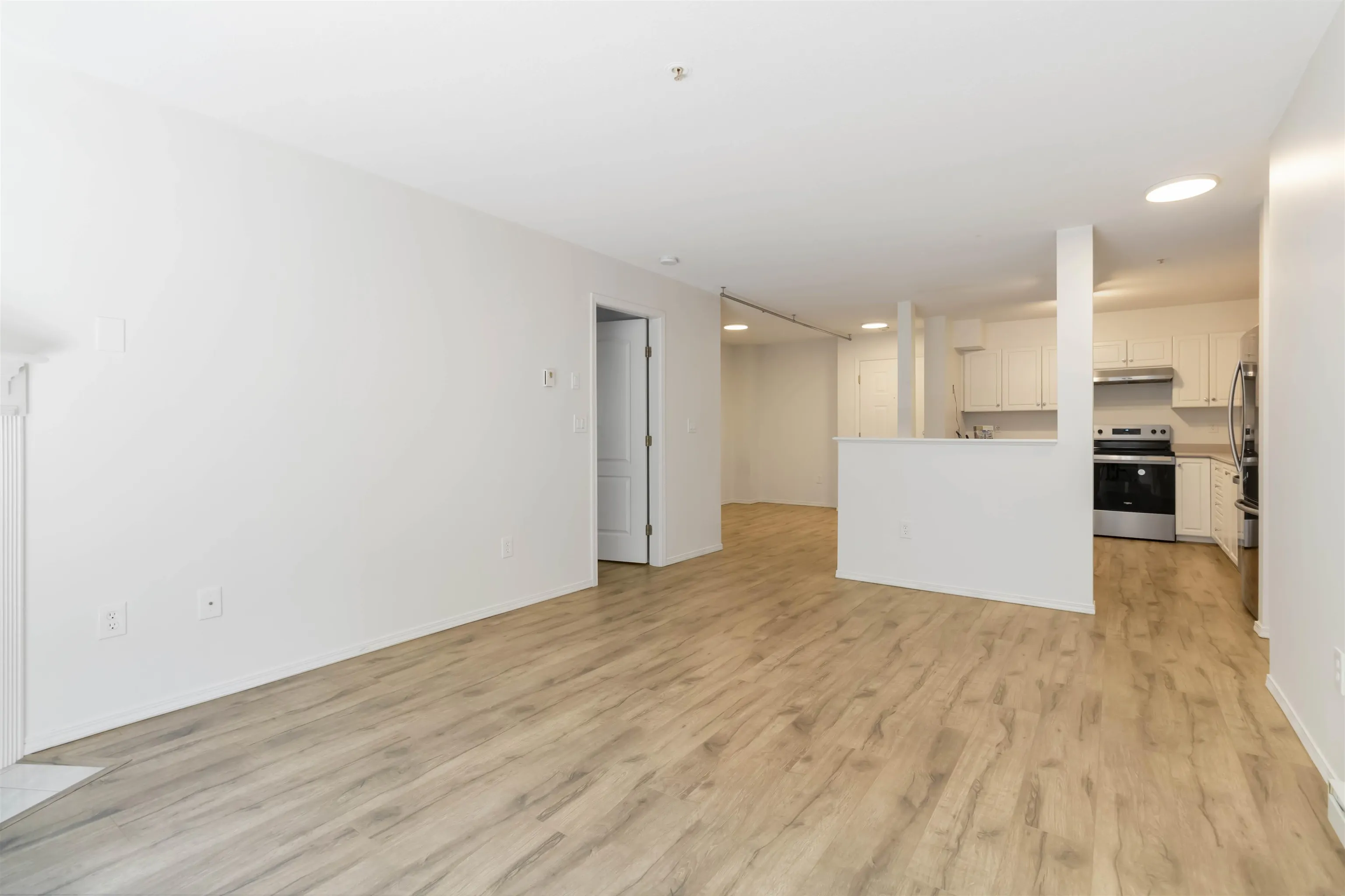 208 45520 Knight Road