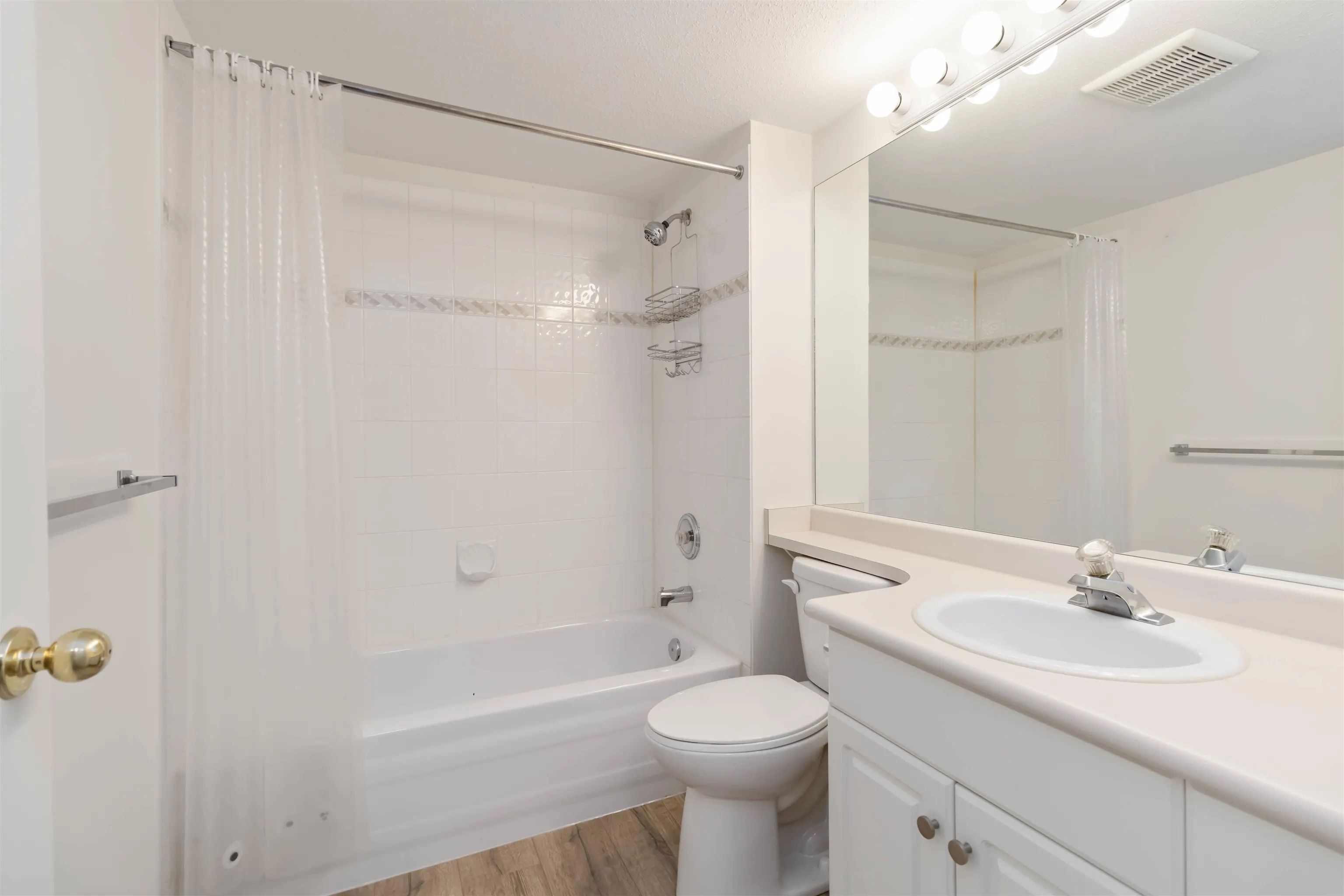 208 45520 Knight Road