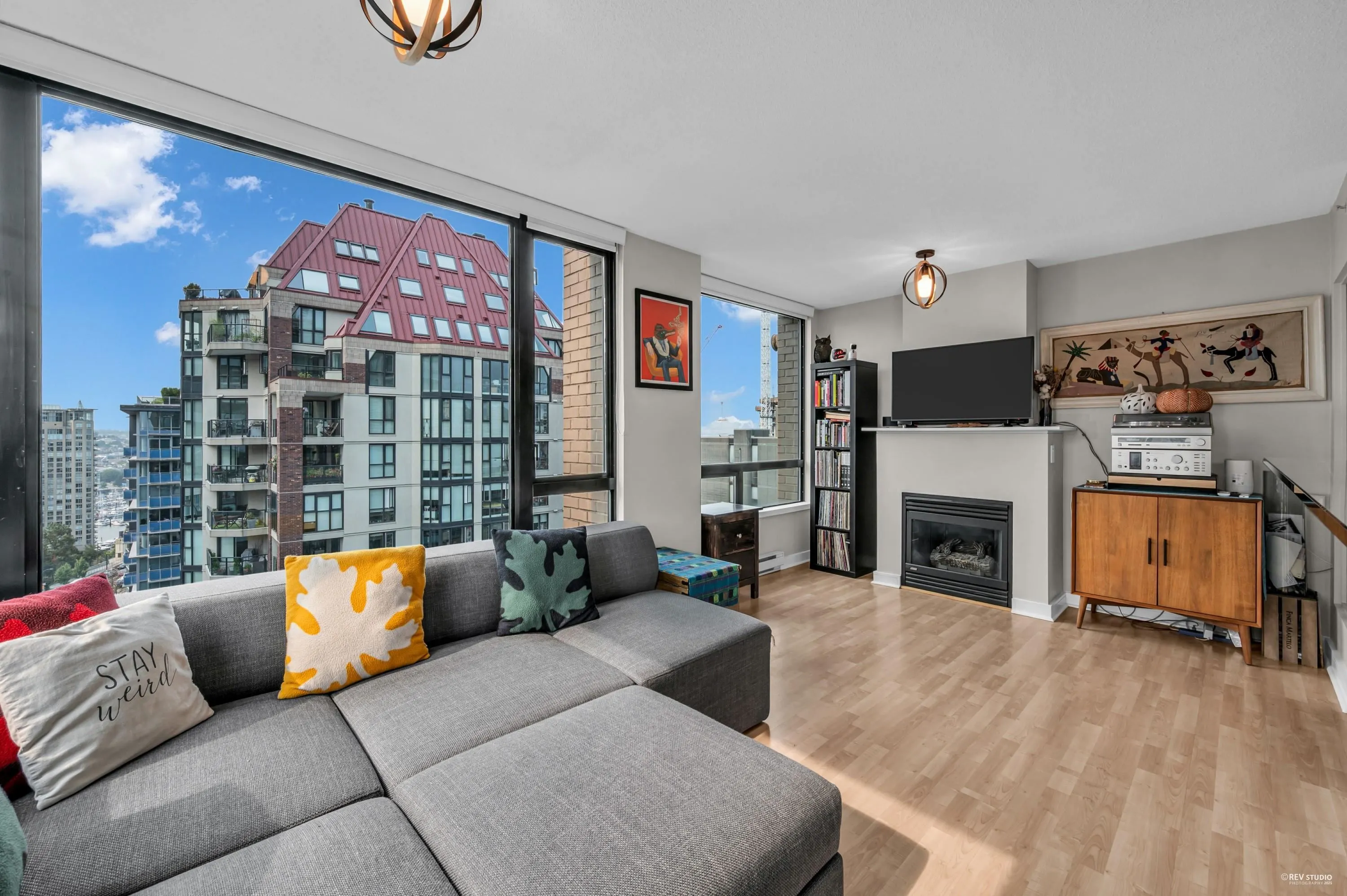 1504 1003 Burnaby Street