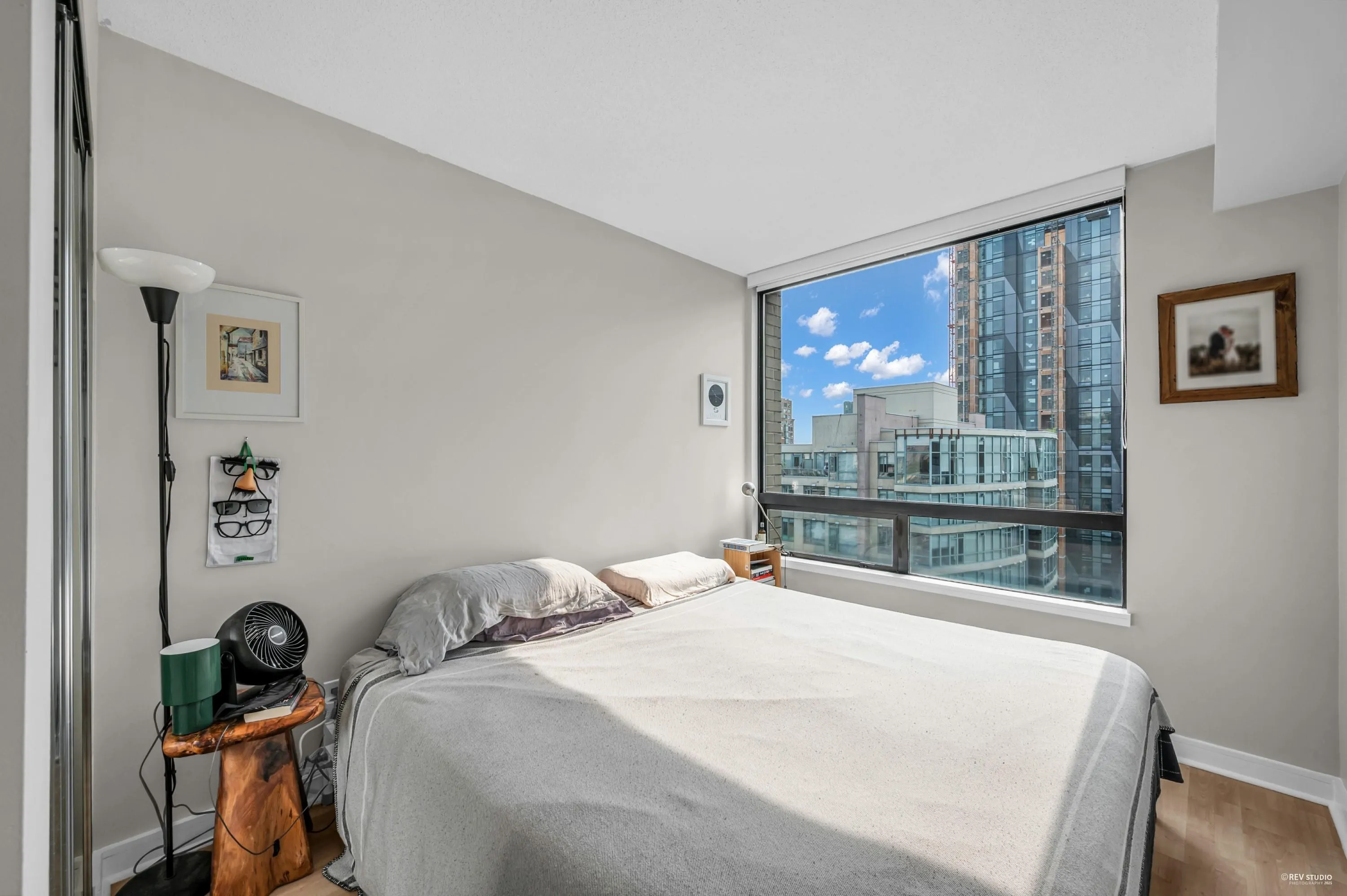 1504 1003 Burnaby Street