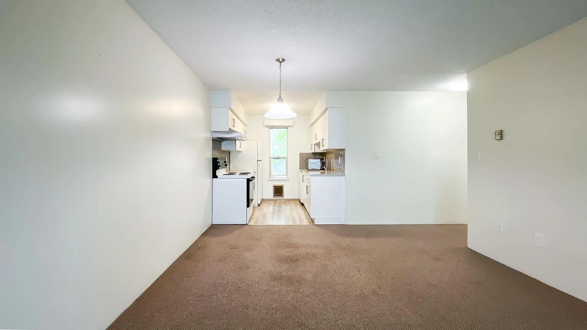 425 9847 Manchester Drive
