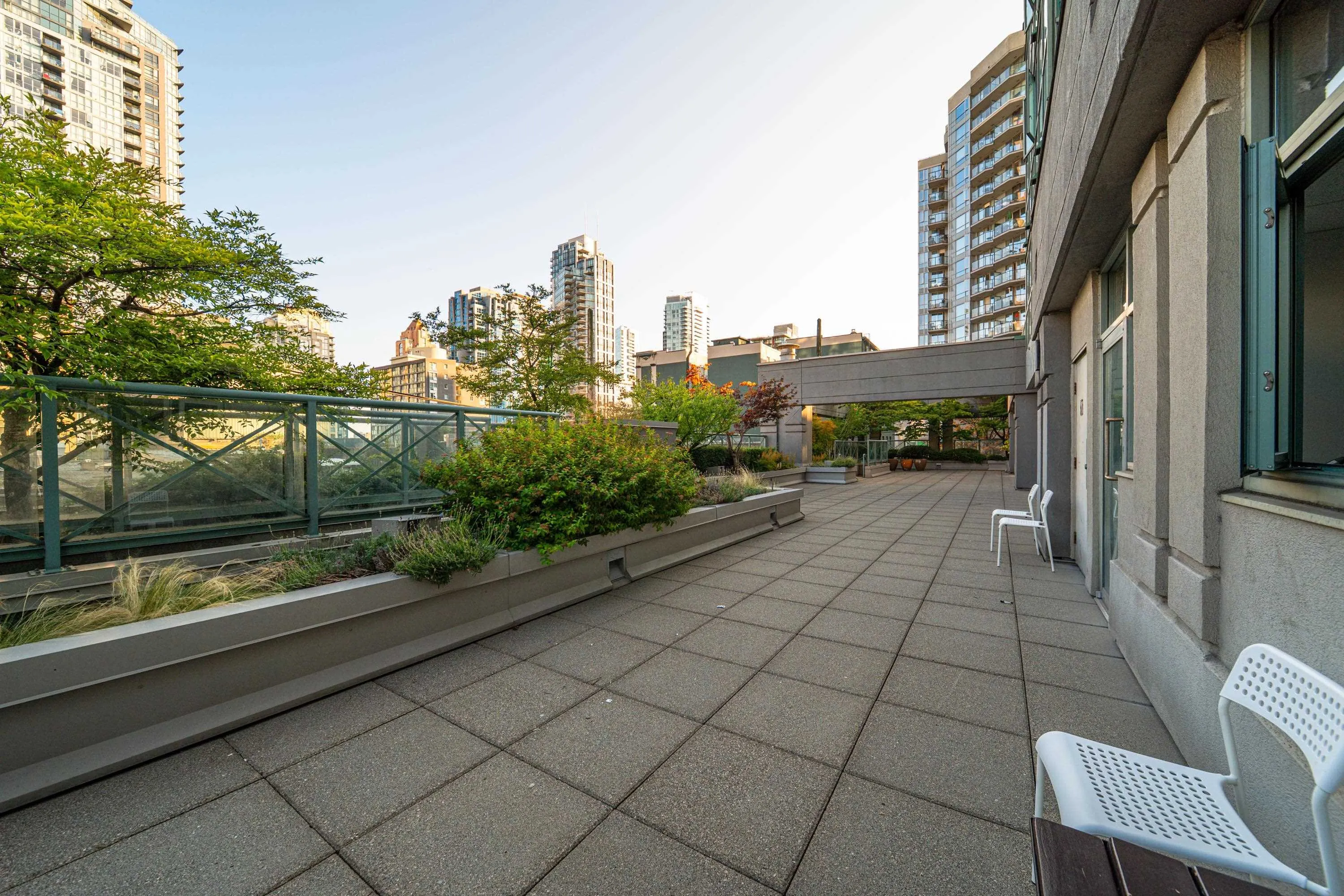 1808 1188 Howe Street