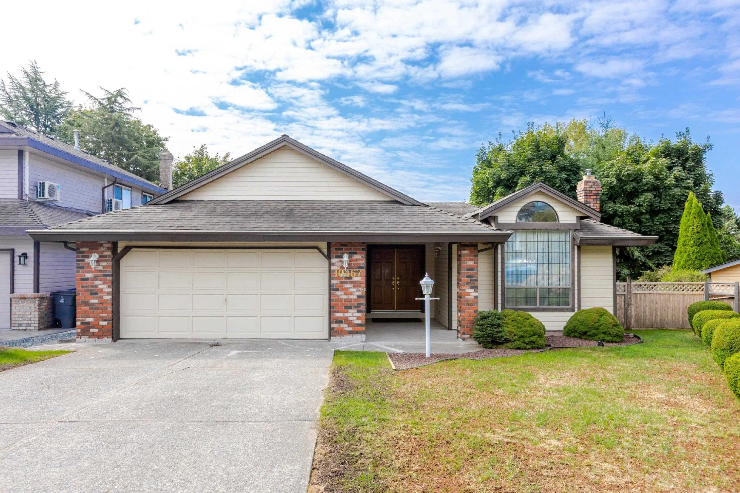 10467 Glenbrook Grove