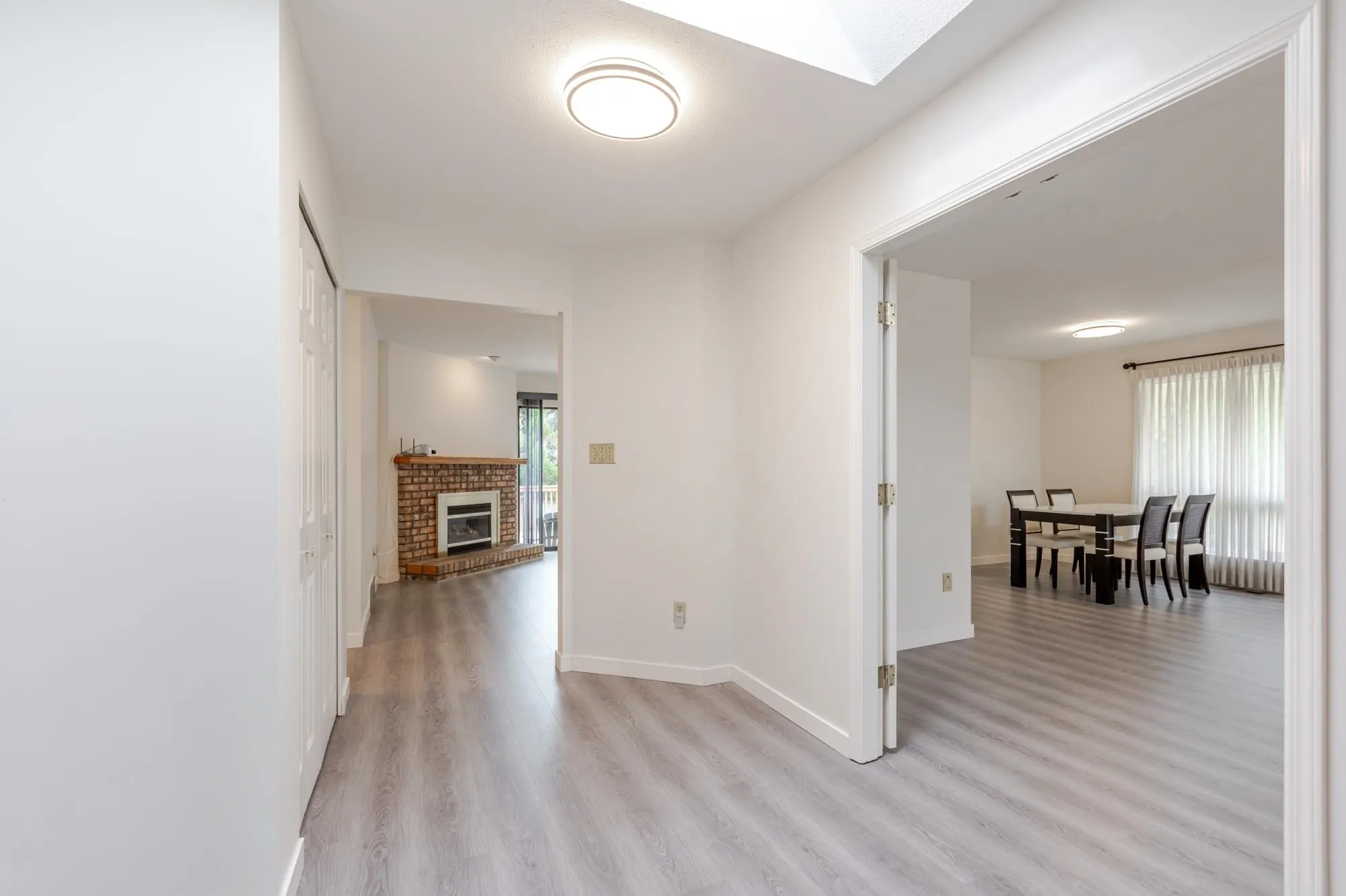 10467 Glenbrook Grove