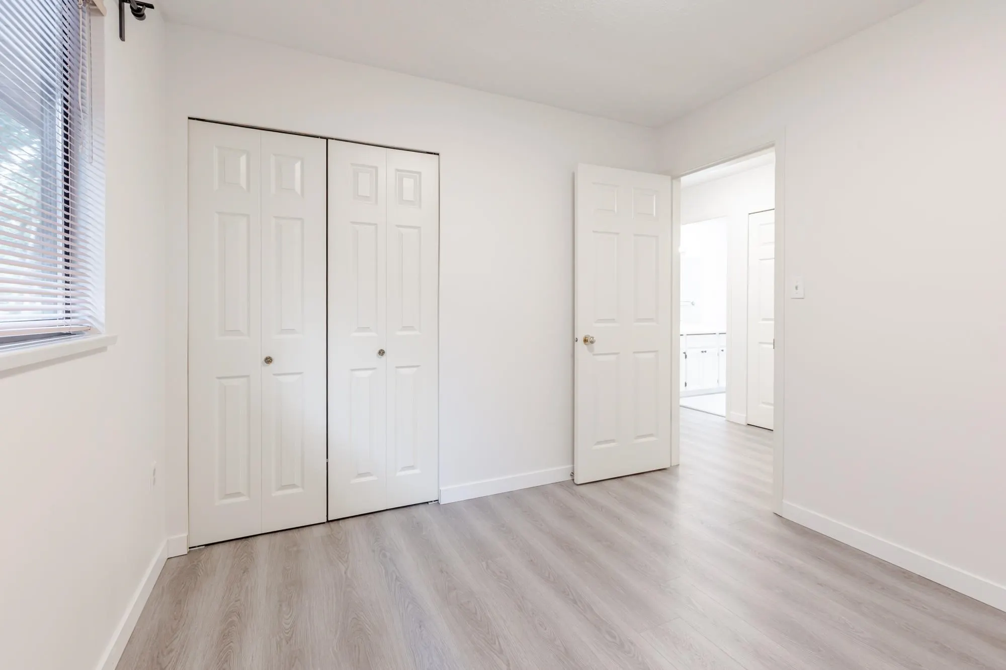 10467 Glenbrook Grove