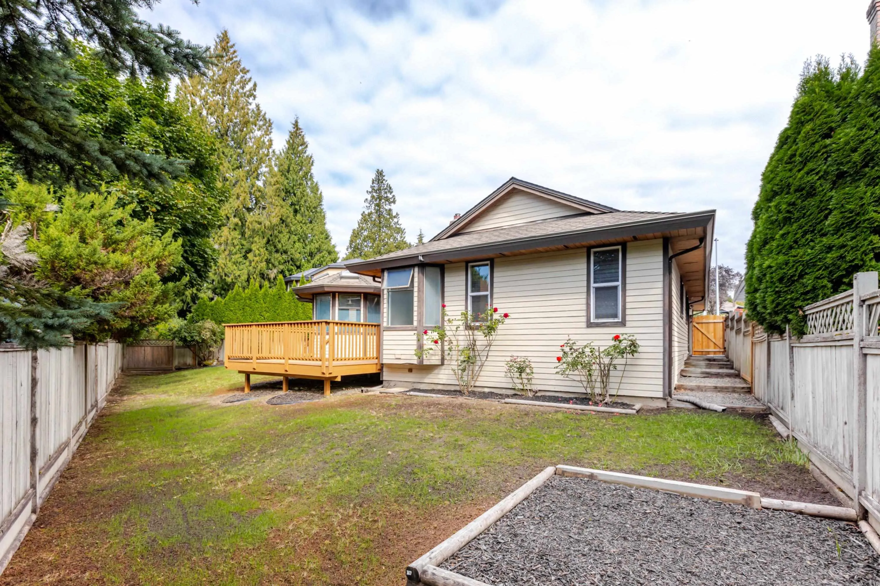 10467 Glenbrook Grove