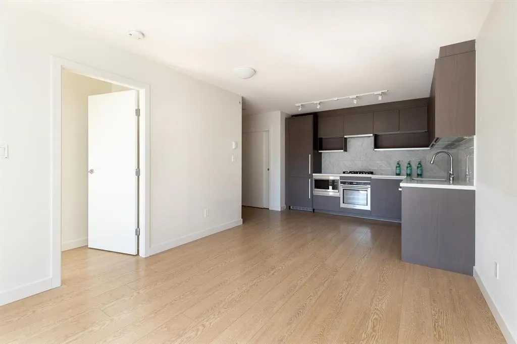 501 13750 100 Avenue