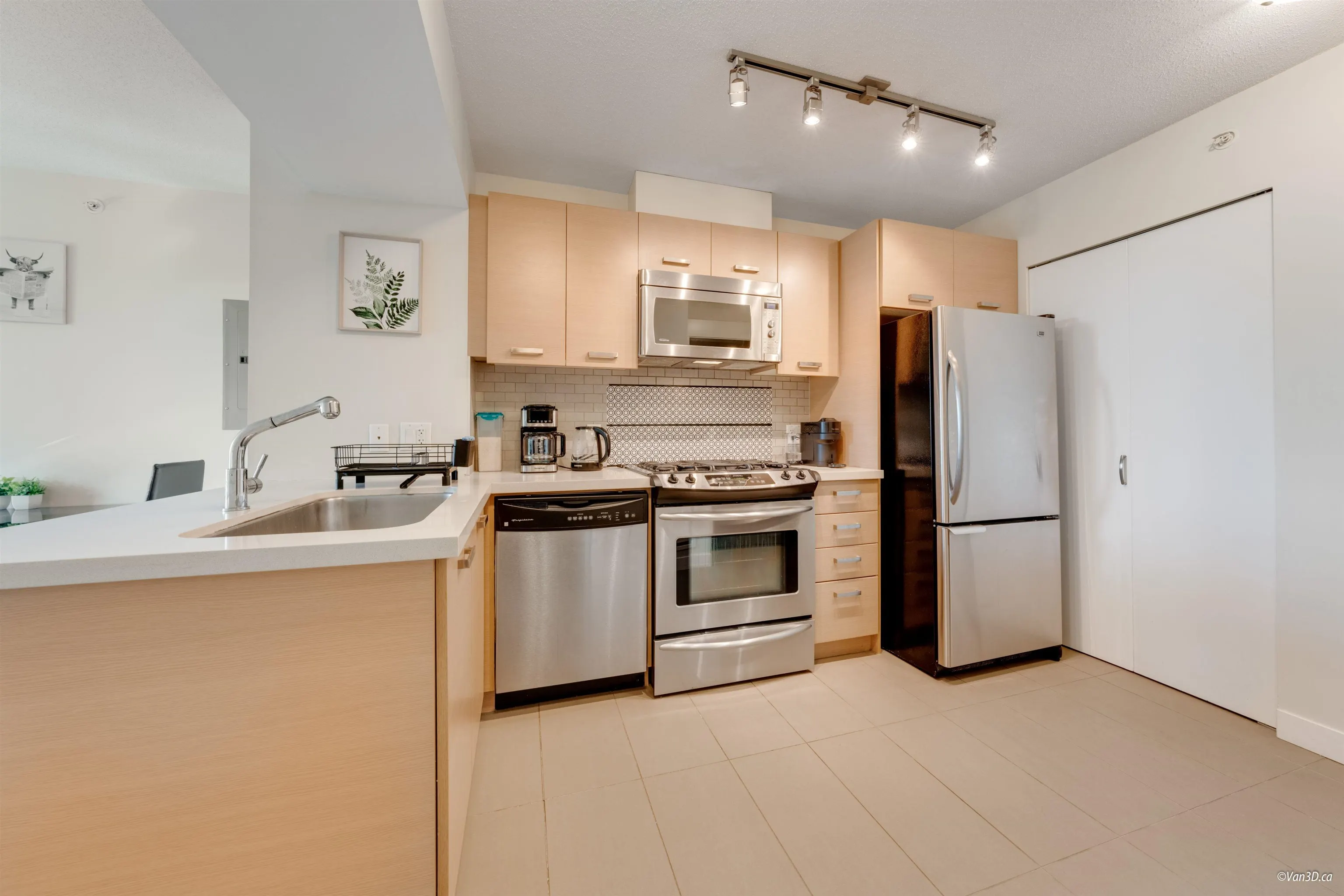 612 8033 Saba Road