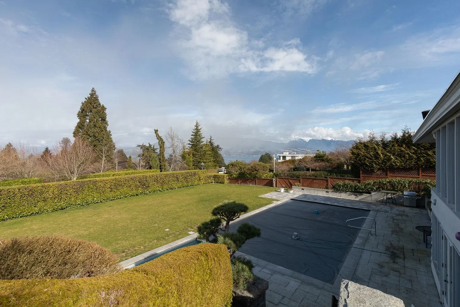 1516 Wesbrook Crescent