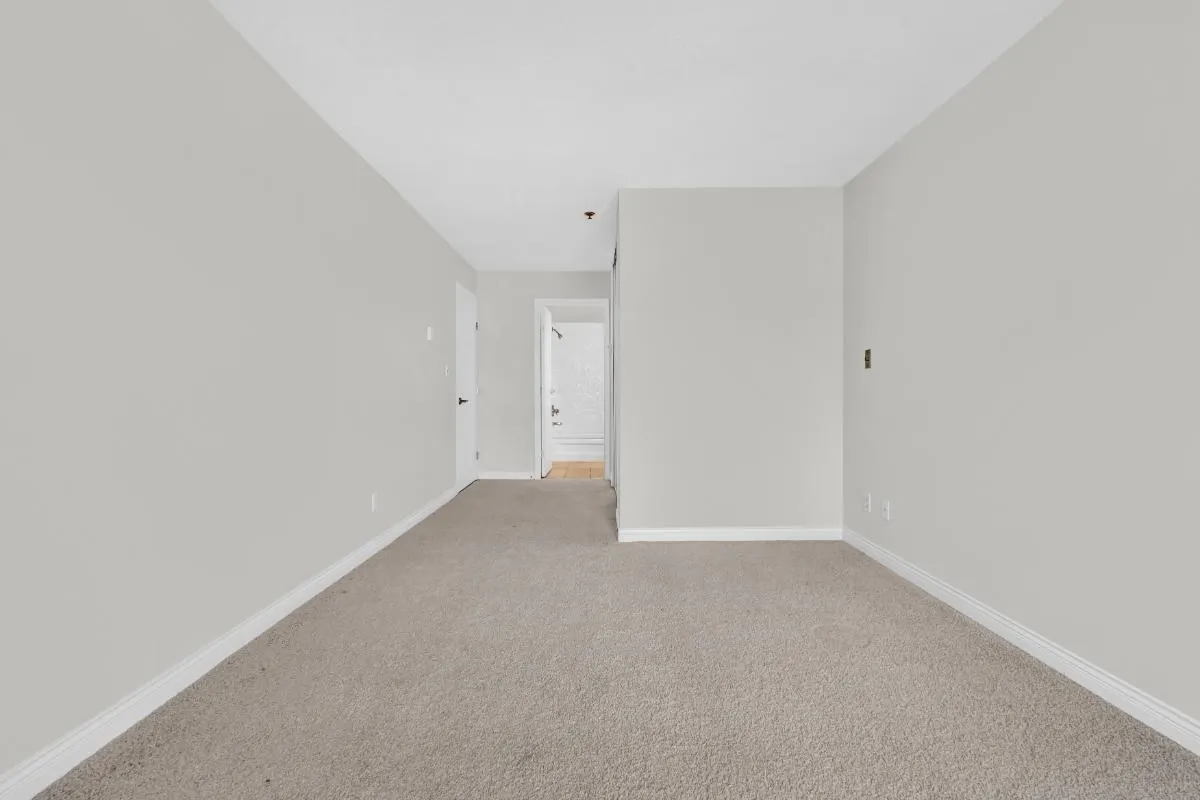 211 7800 St. Albans Road