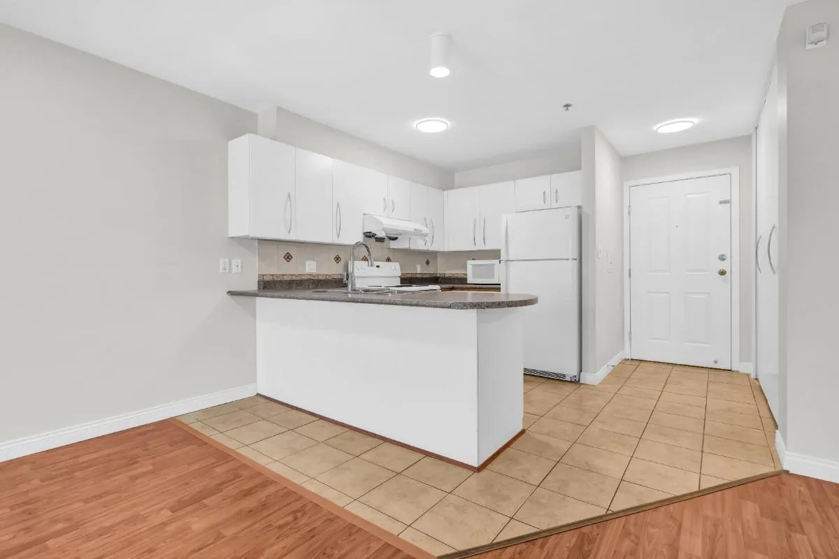 211 7800 St. Albans Road