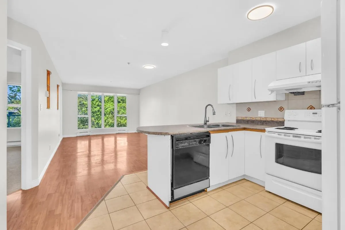 211 7800 St. Albans Road