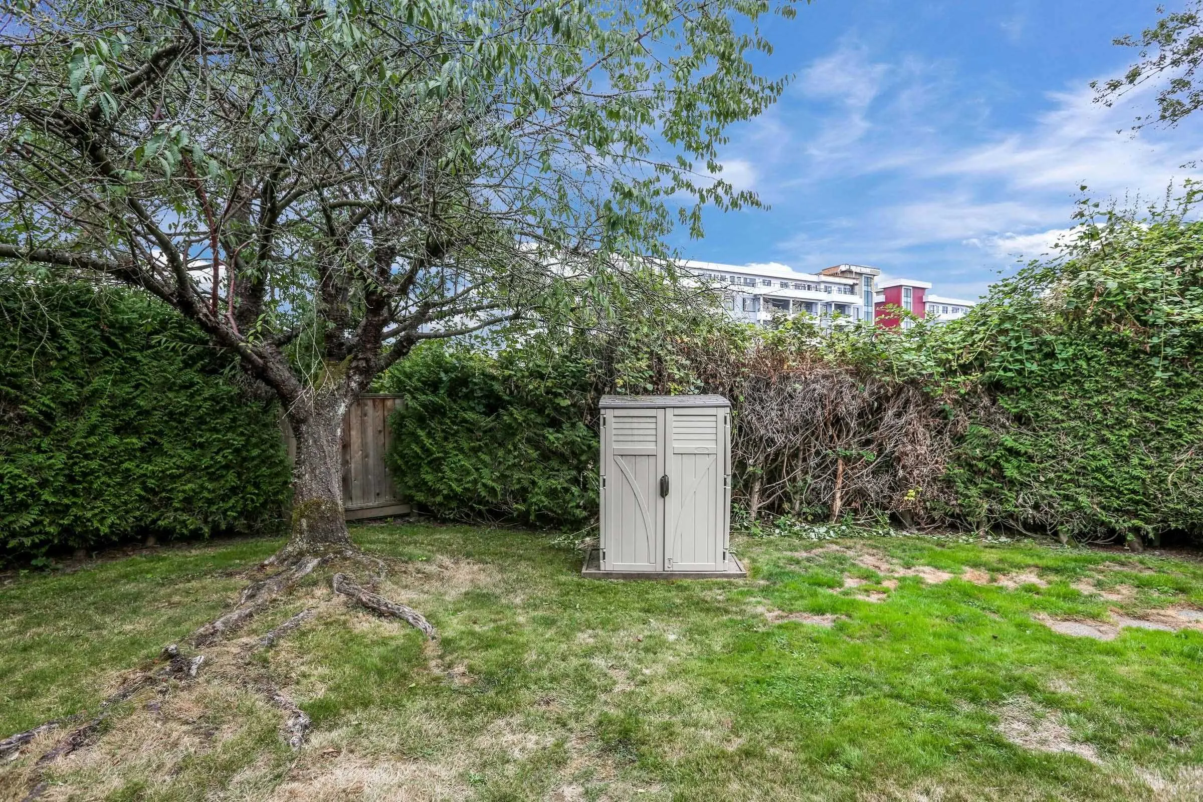 6292 W Greenside Drive
