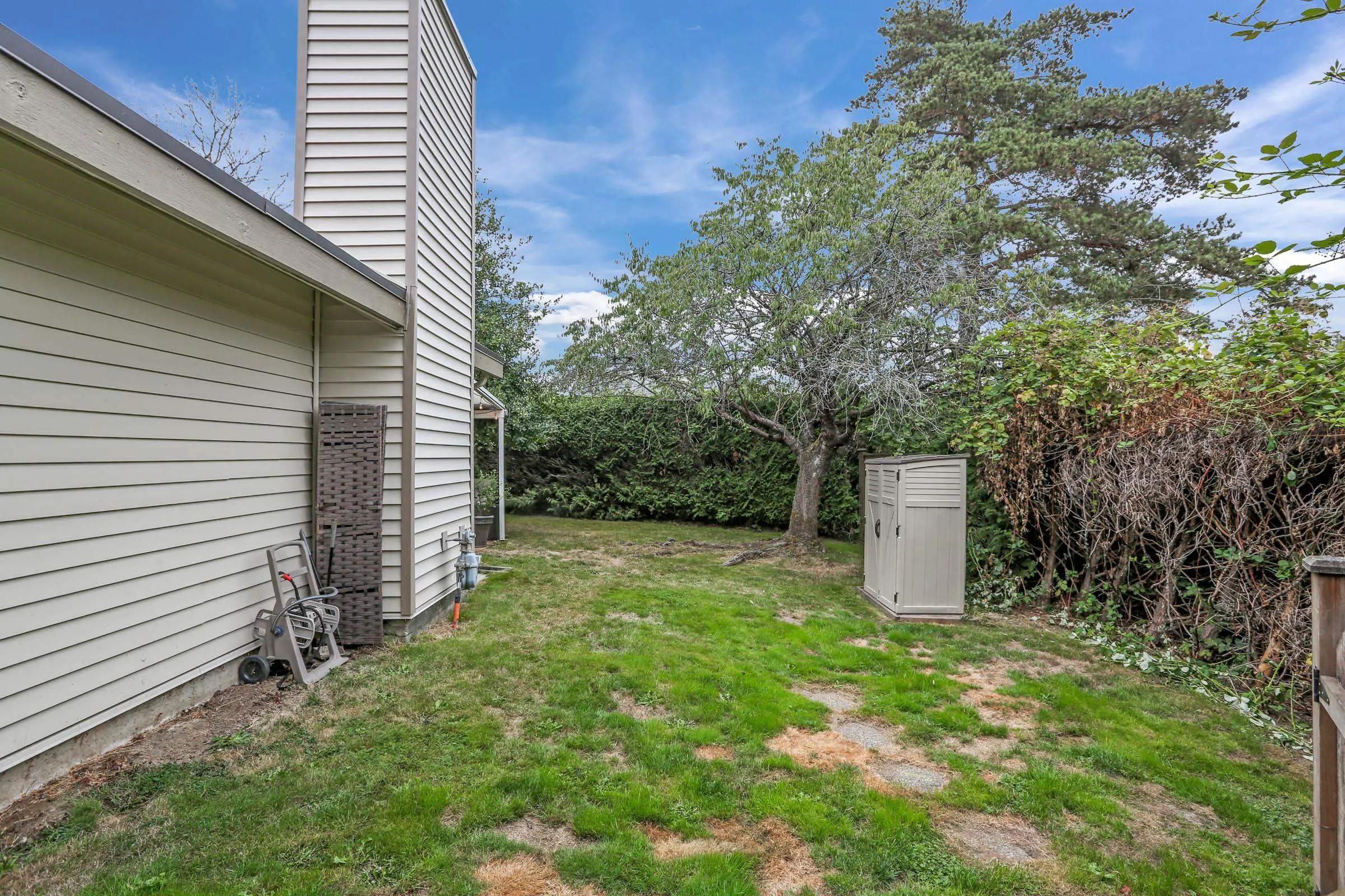 6292 W Greenside Drive