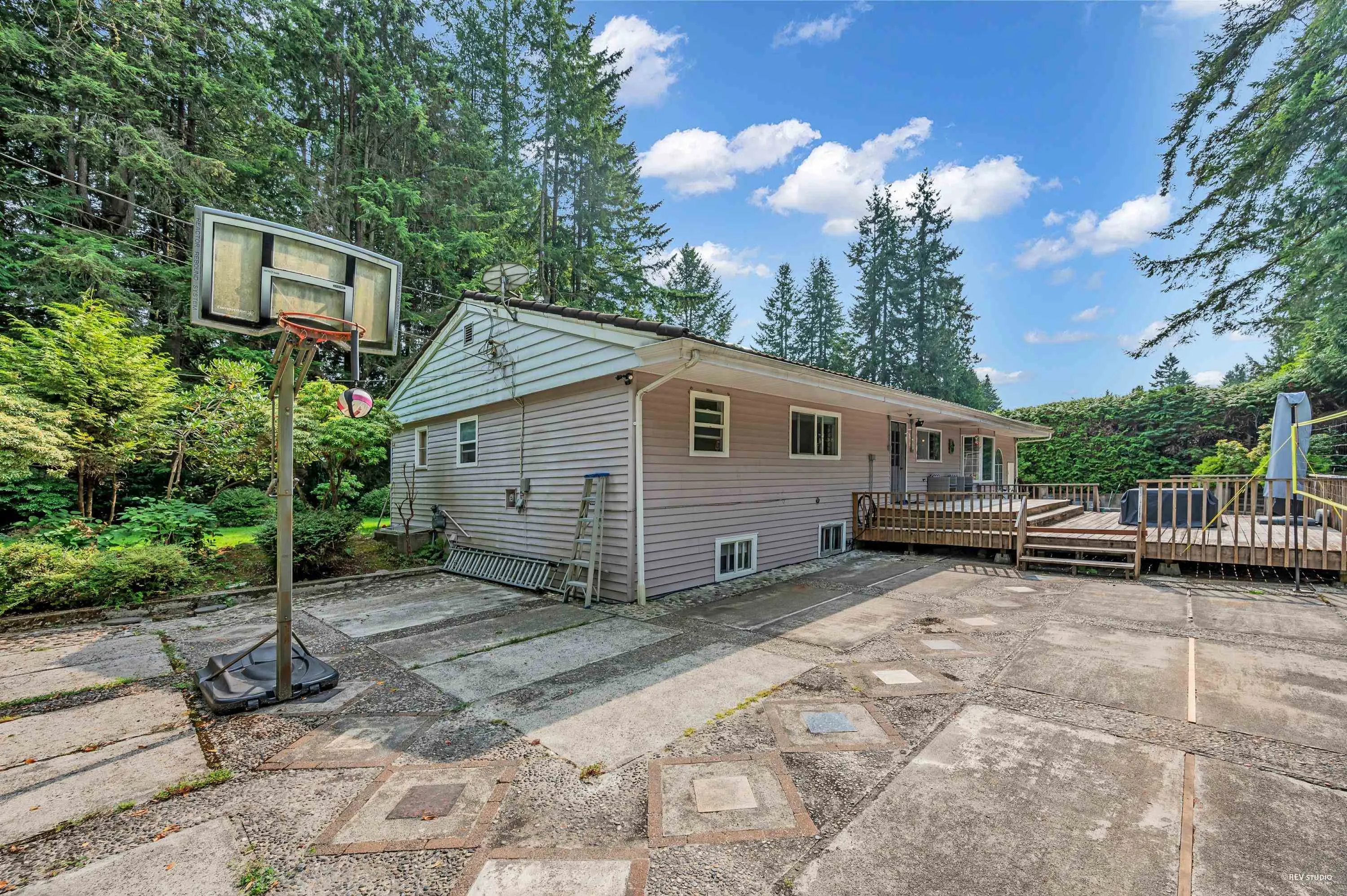 341 Rabbit Lane