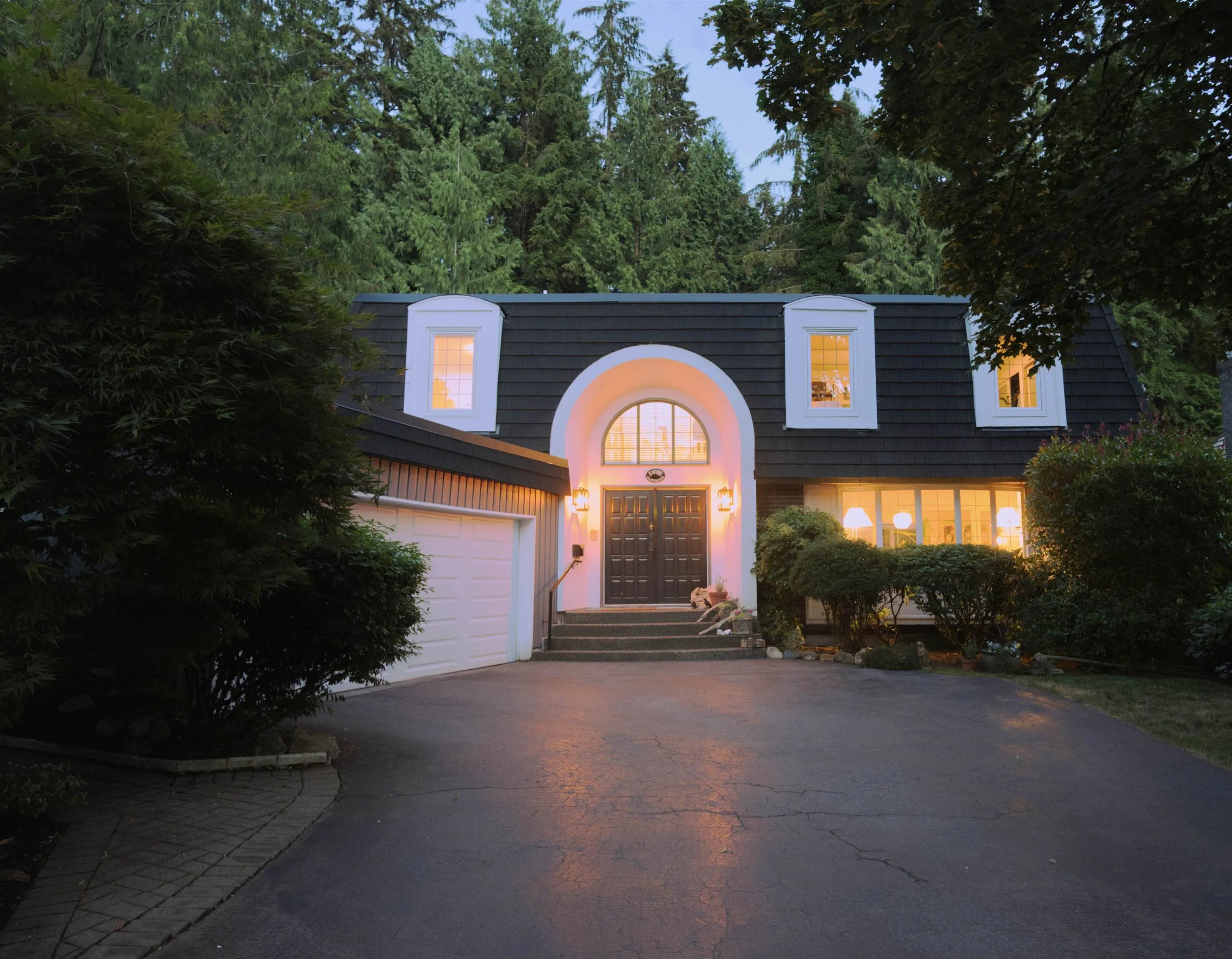 5446 Cliffridge Avenue