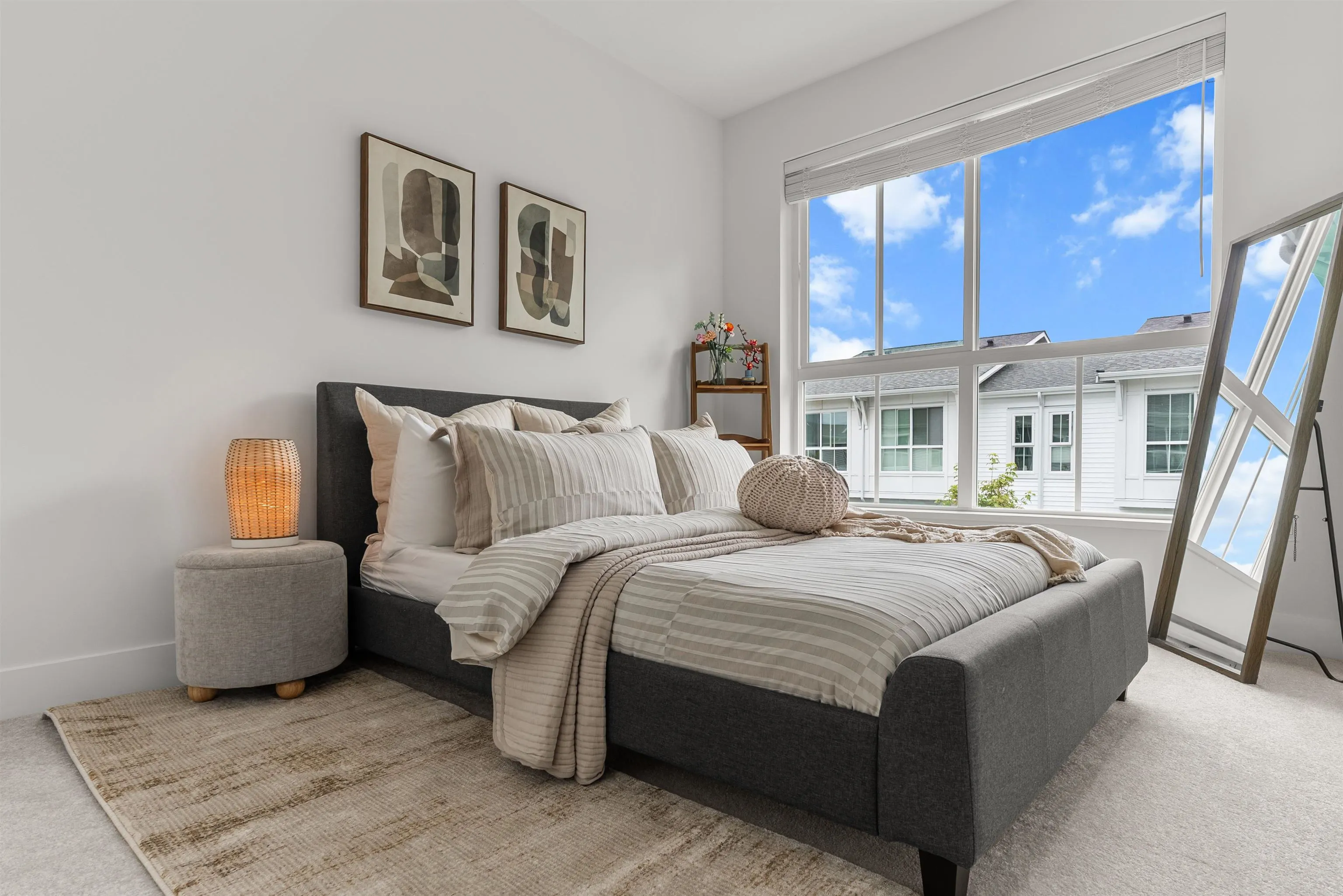 58 4638 Orca Way