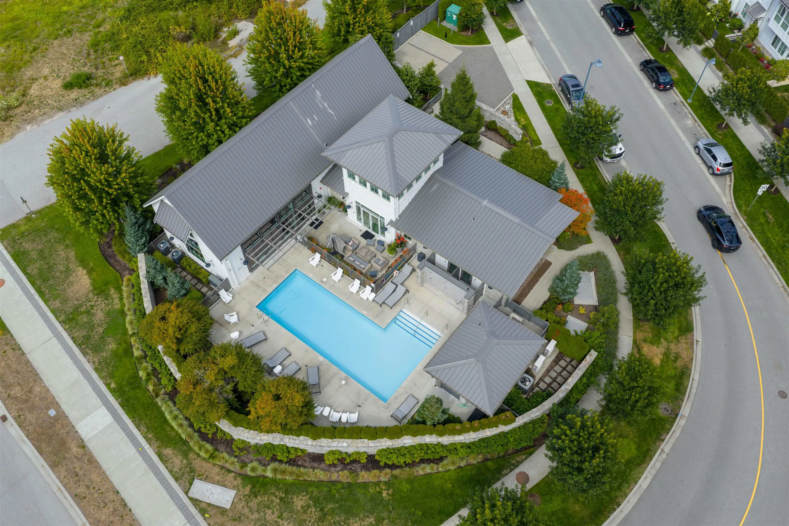 58 4638 Orca Way