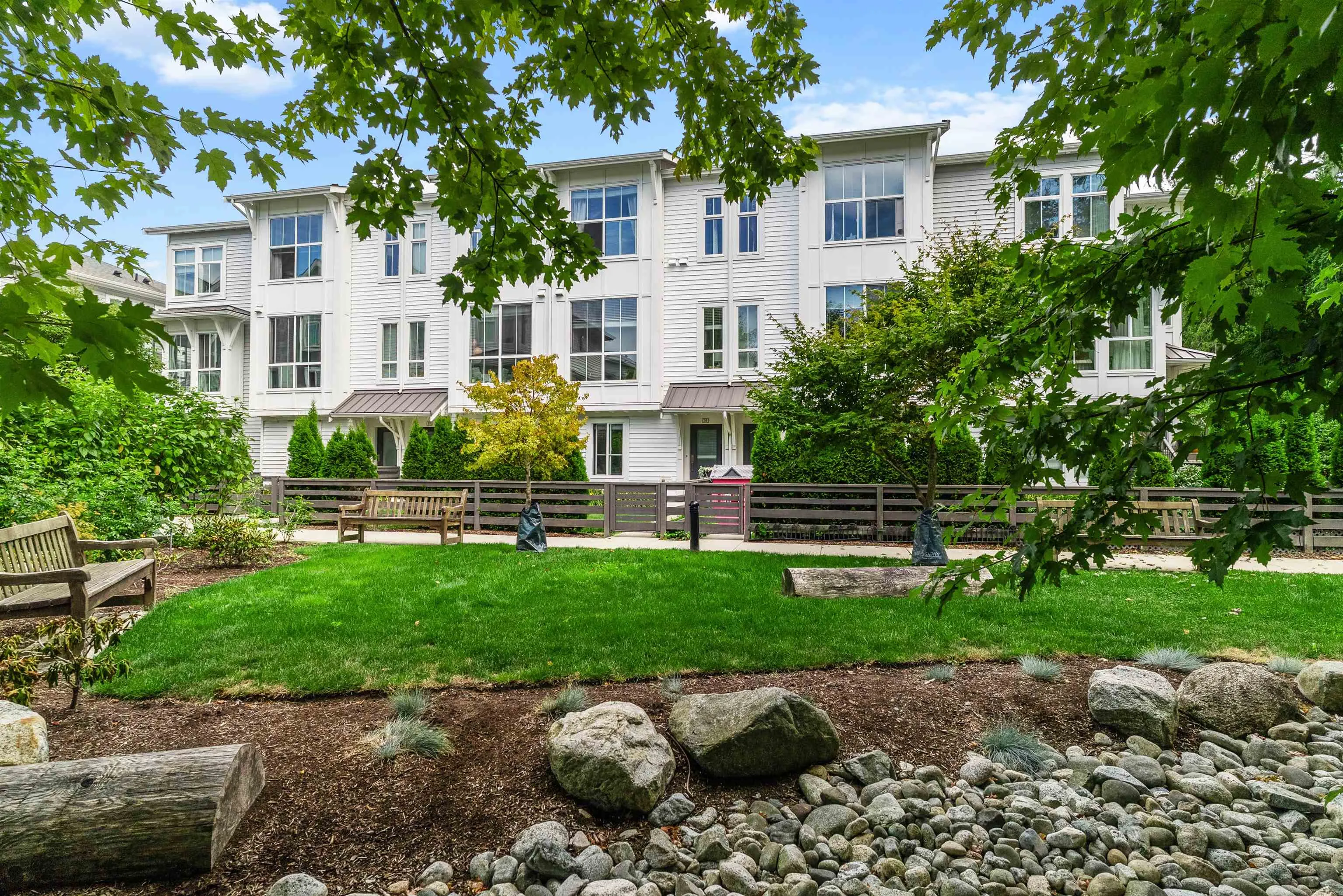 58 4638 Orca Way
