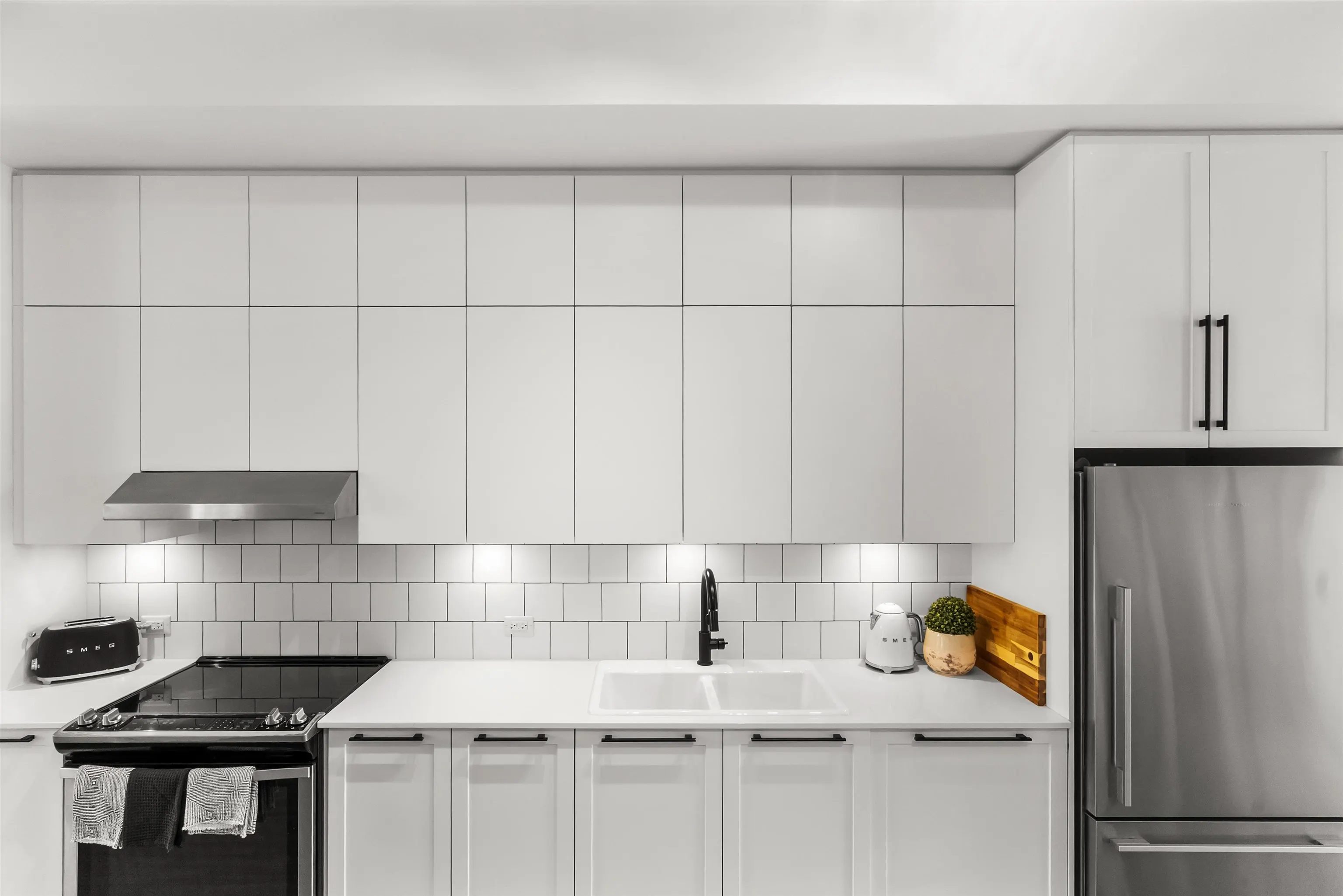 58 4638 Orca Way