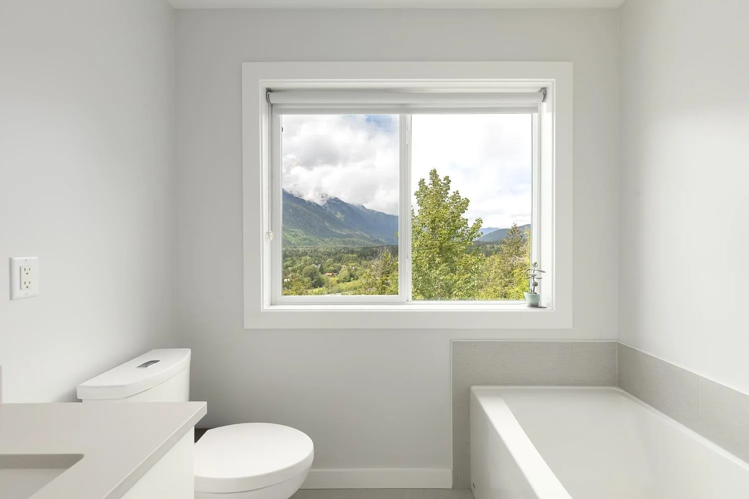 5 41360 Skyridge Place