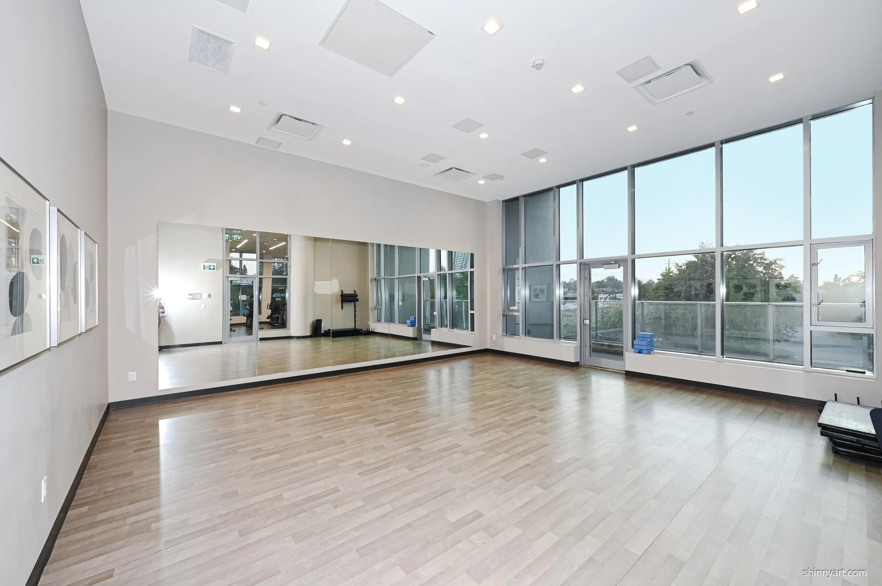 1808 2388 Madison Avenue